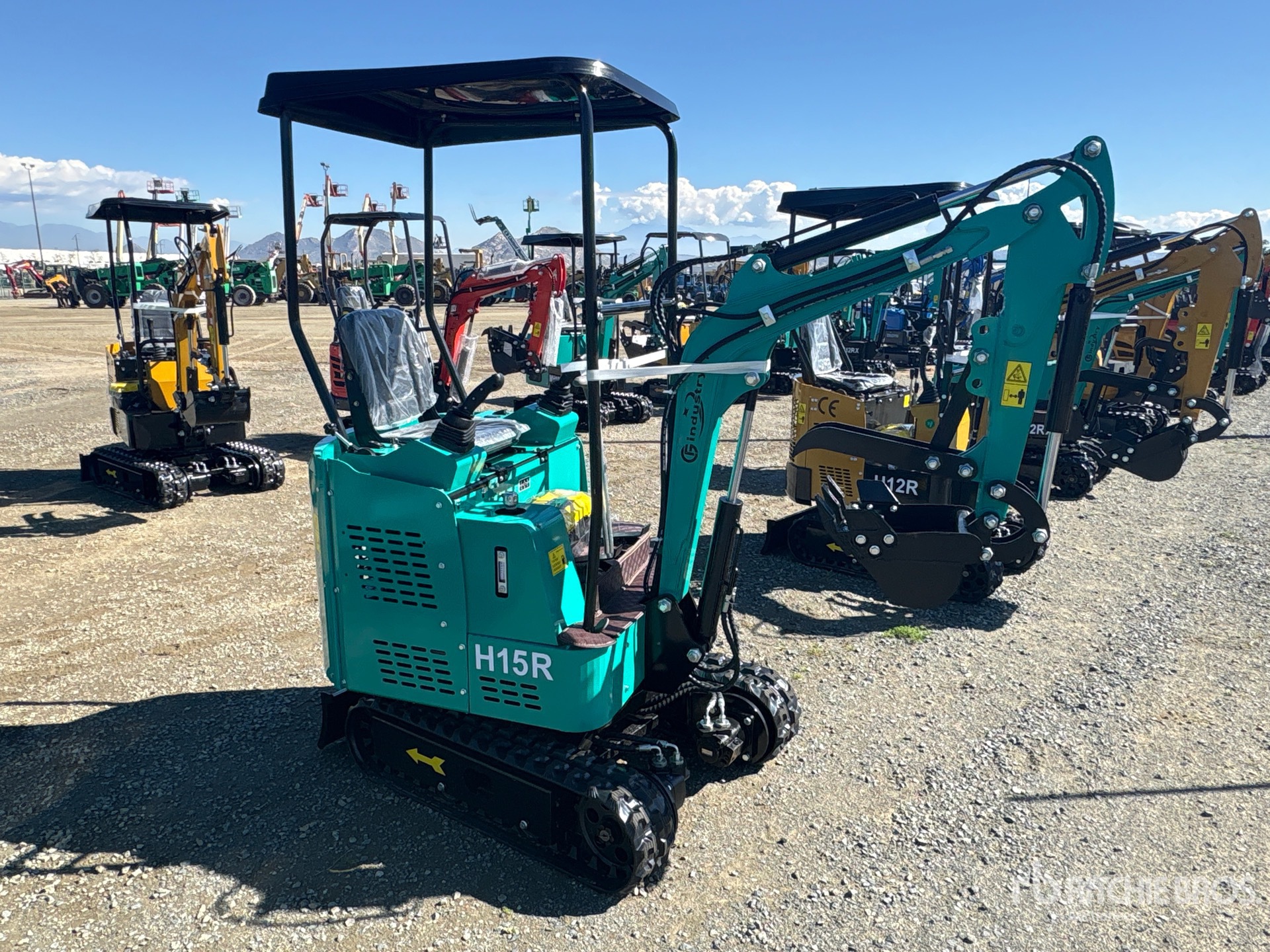 General Appearance with Picture, Right Front Corner