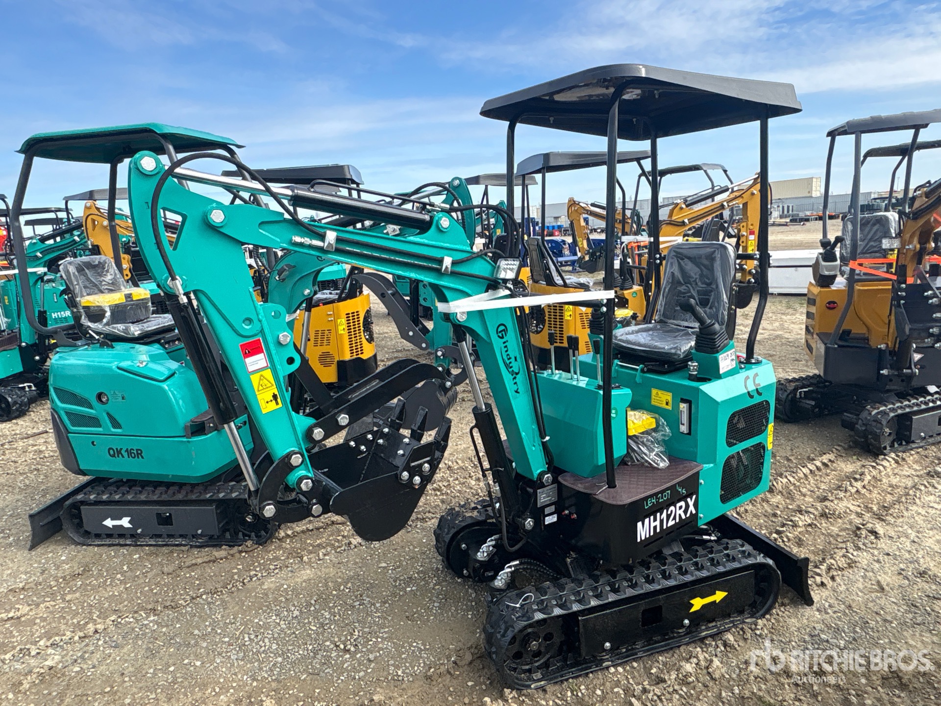 General Appearance with Picture, Left Front Corner