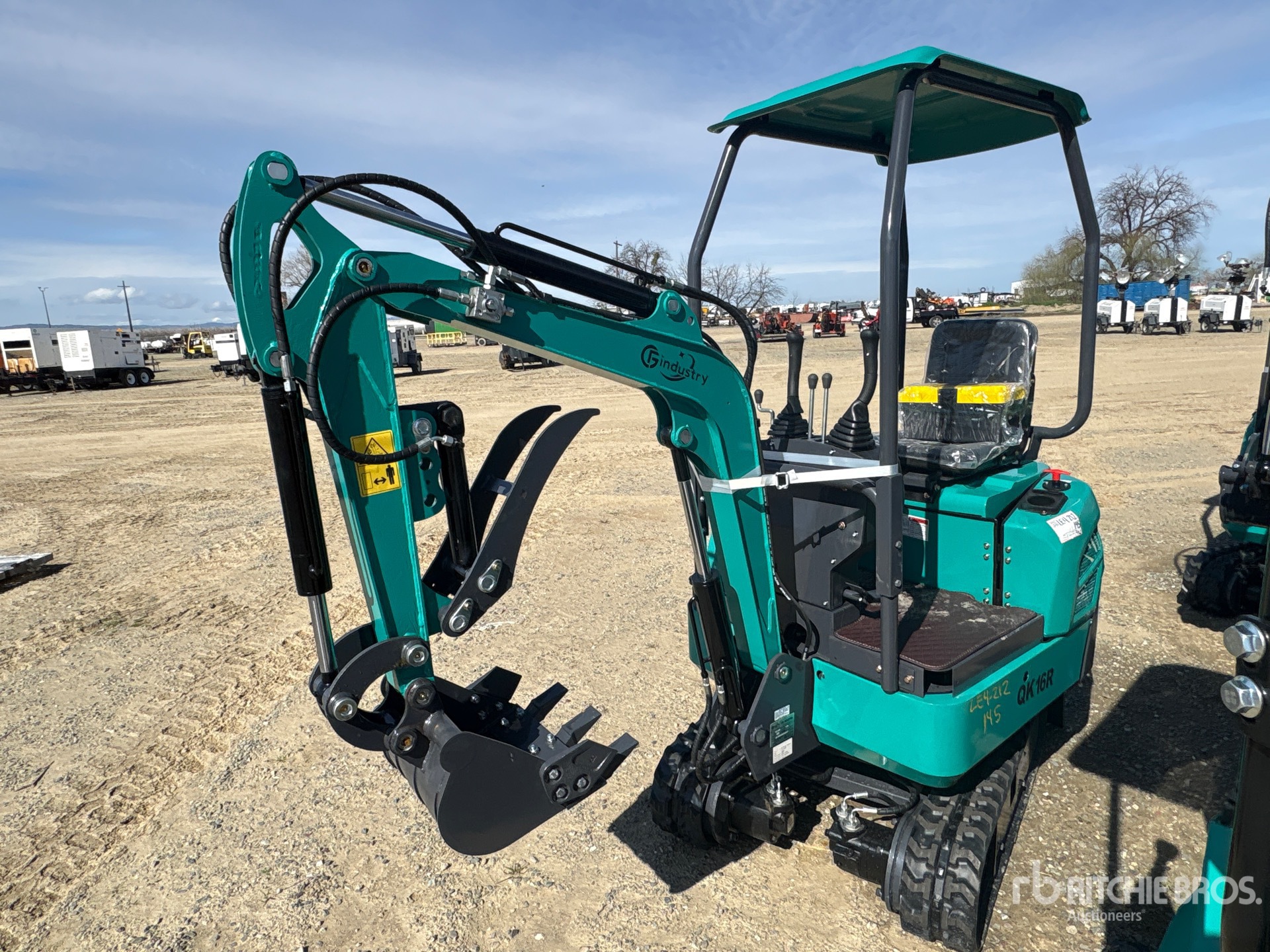 General Appearance with Picture, Left Front Corner