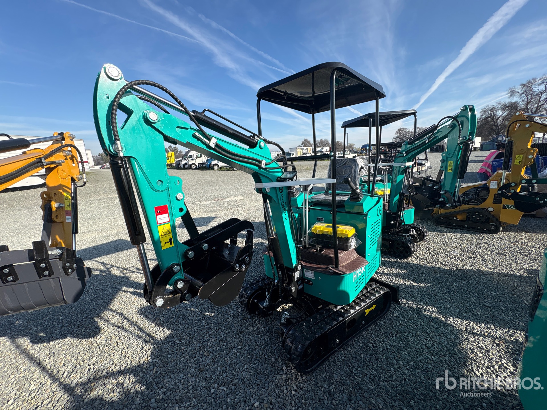 General Appearance with Bild, Ecke vorne links