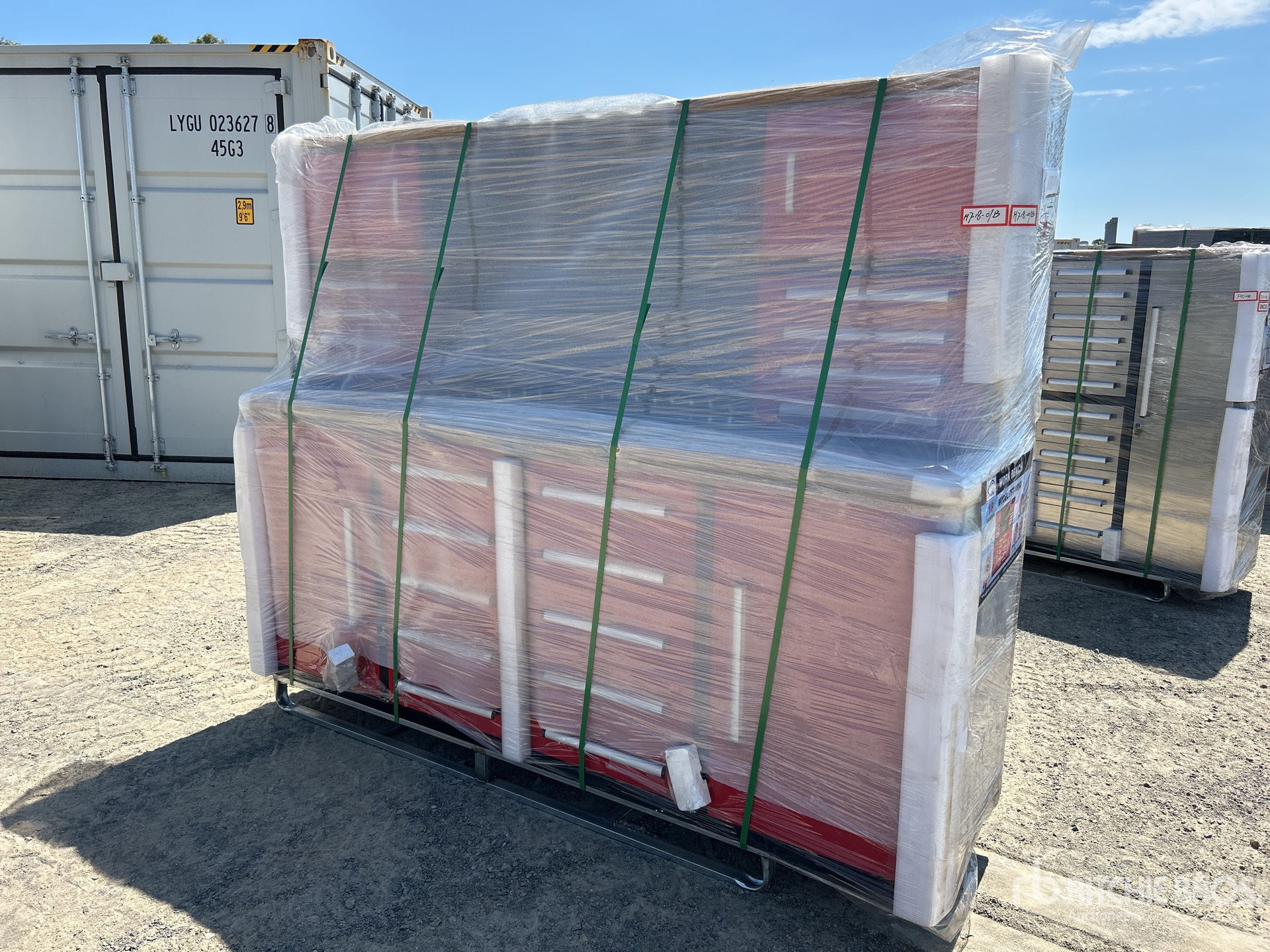 General Appearance with Picture, Left Front Corner