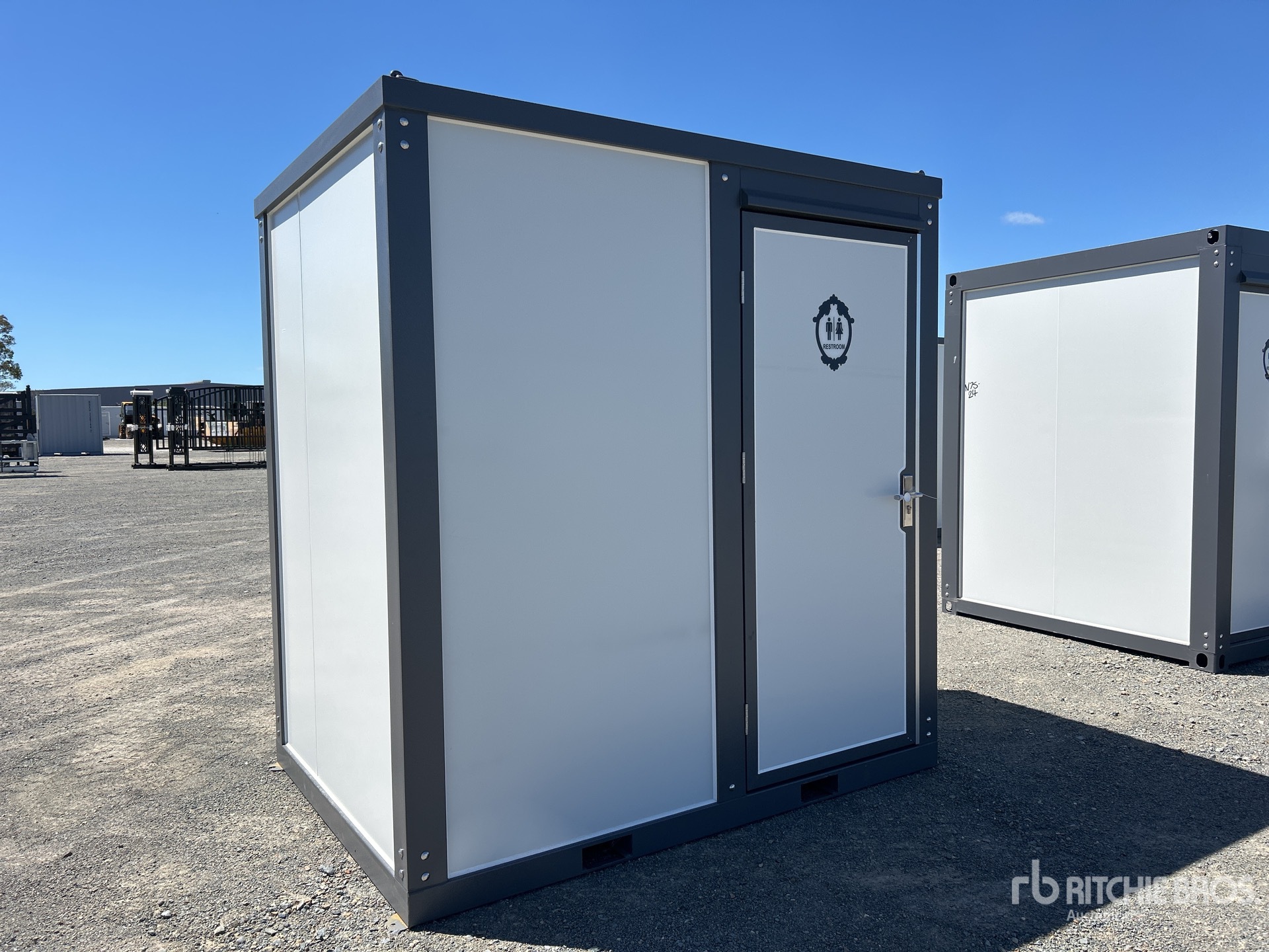 General Appearance with Image, coin avant droit