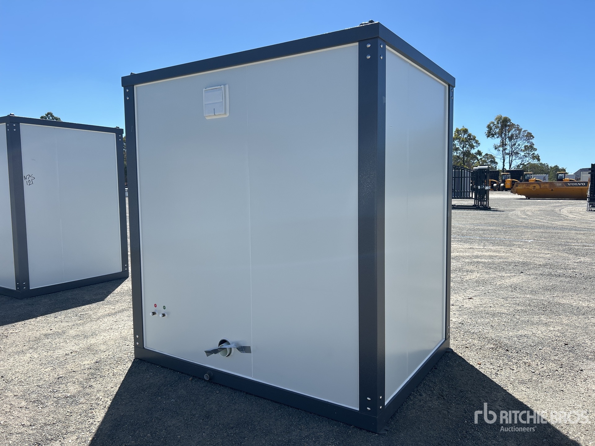 General Appearance with Image, coin arrière droit