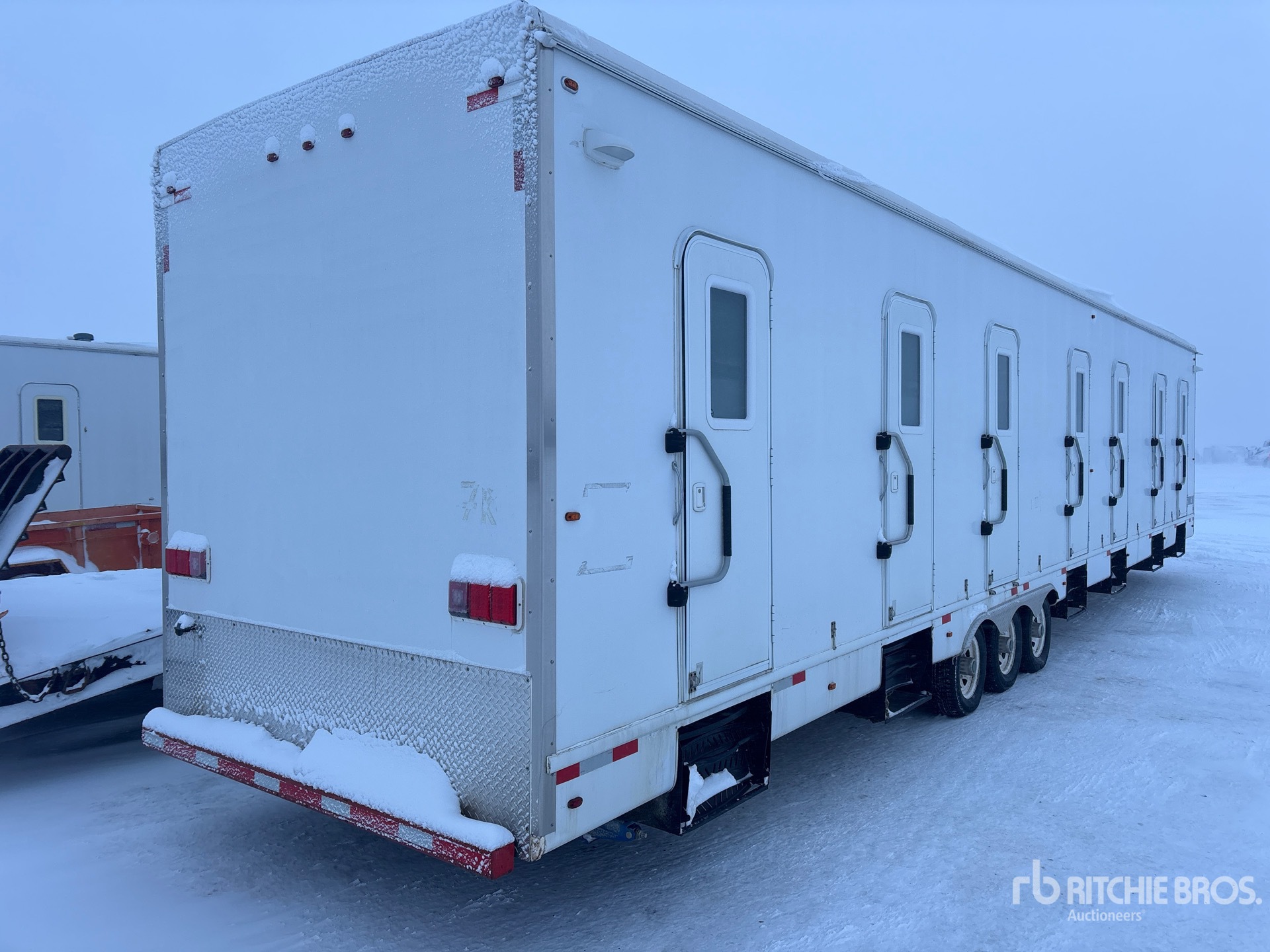 General Appearance with Imagen: esquina trasera derecha