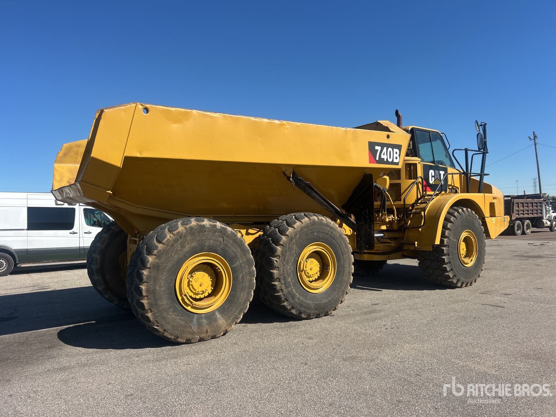 Aspect général with Image, coin arrière droit