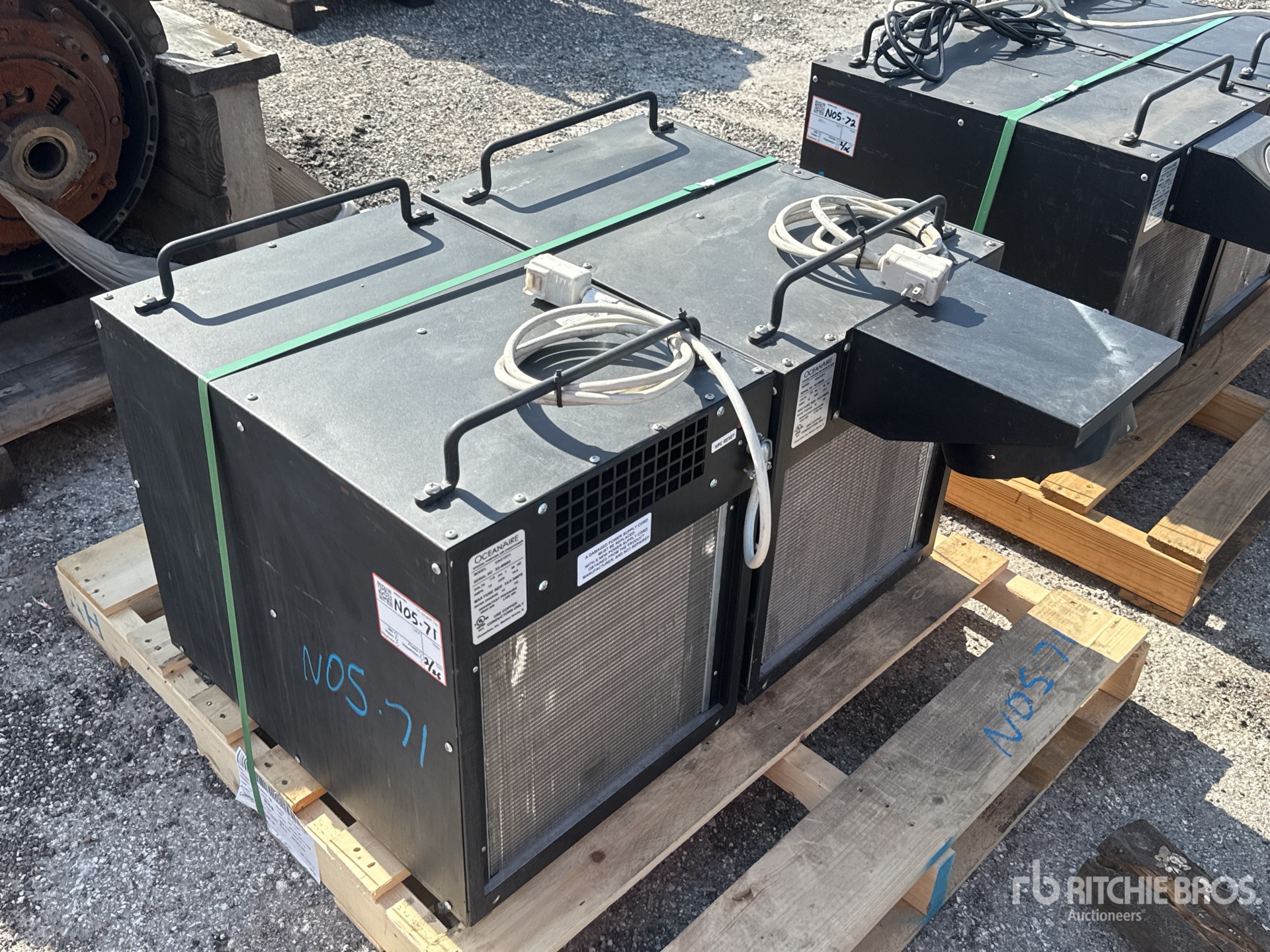 General Appearance with Bild, Ecke hinten links