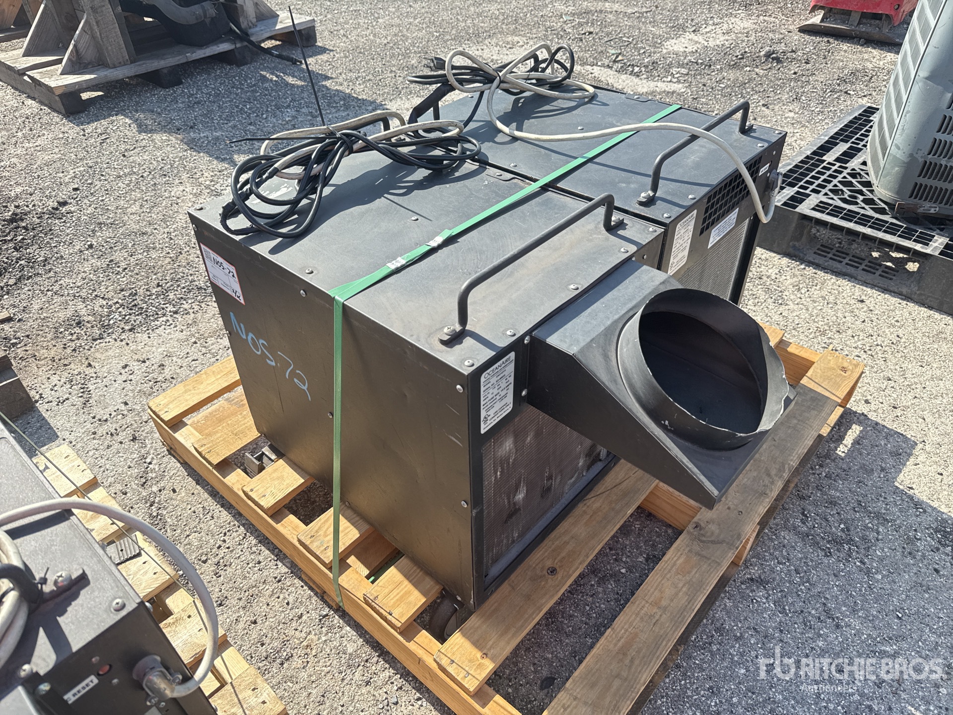 General Appearance with Bild, Ecke hinten links