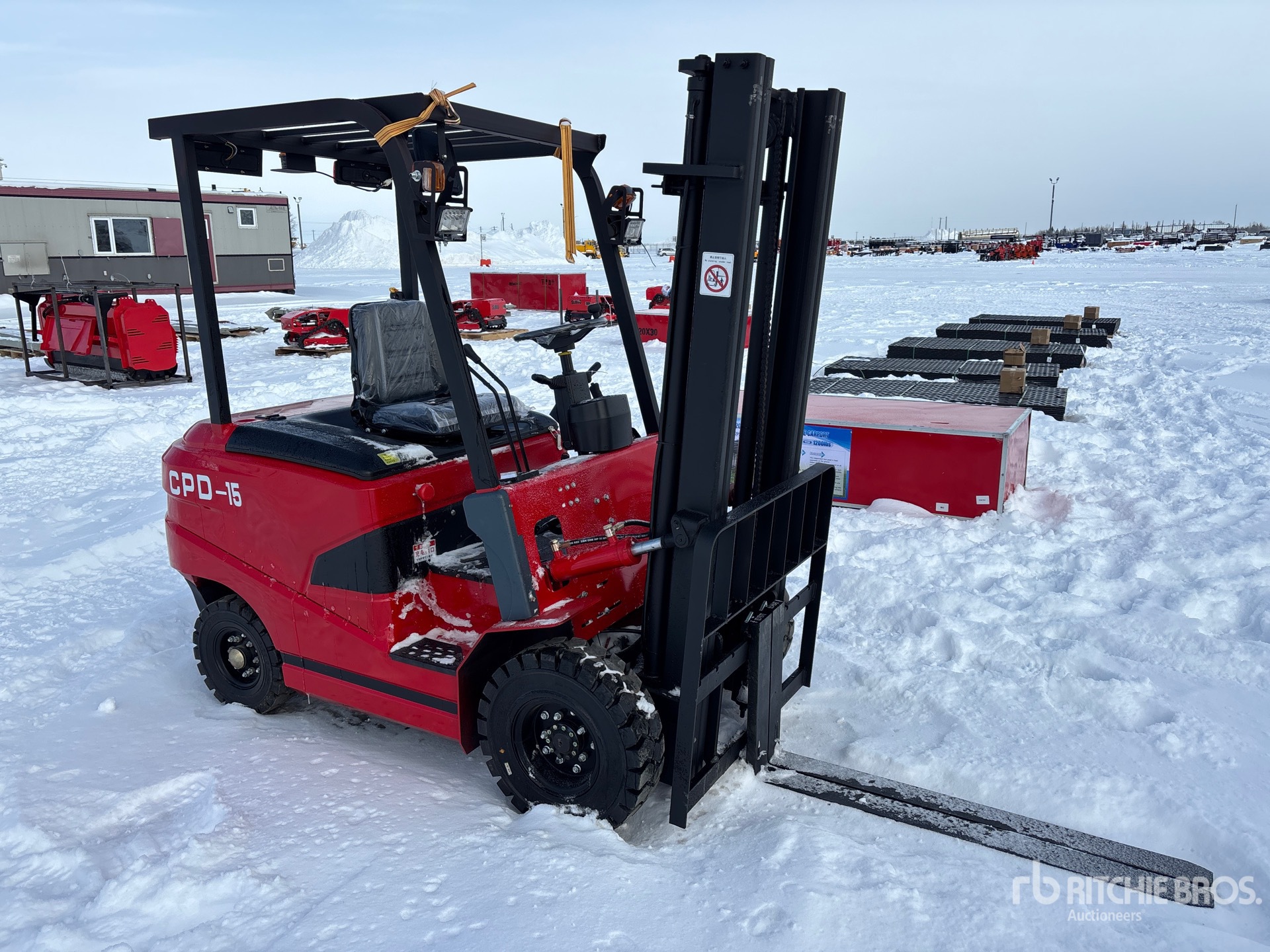 General Appearance with Picture, Right Front Corner