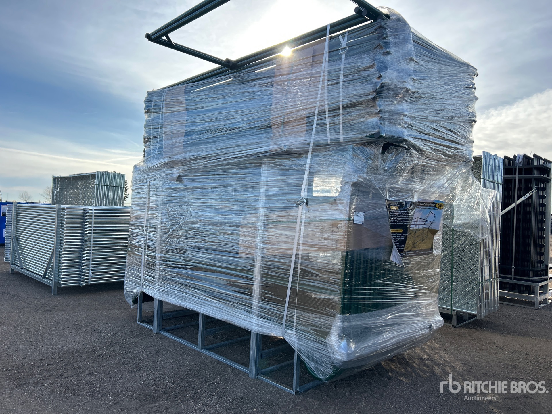 General Appearance with Foto, angolo anteriore sinistro