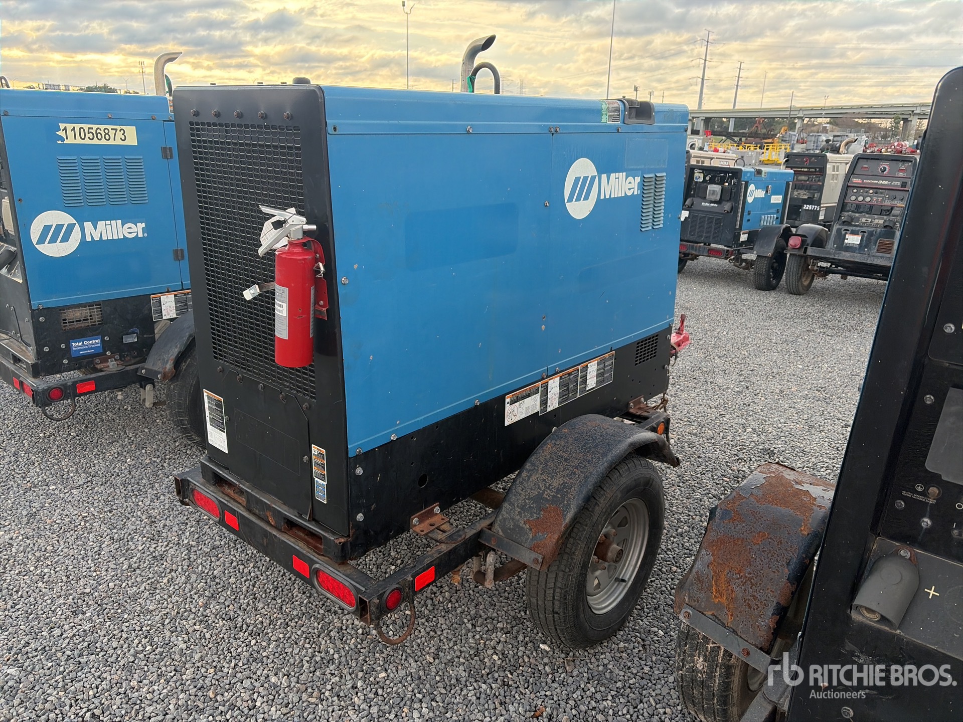 General Appearance with Imagen: esquina trasera derecha