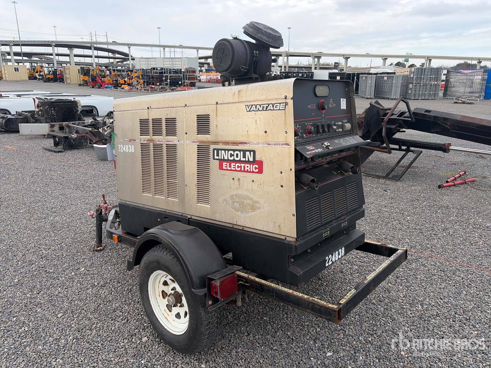 General Appearance with Imagen: esquina trasera izquierda