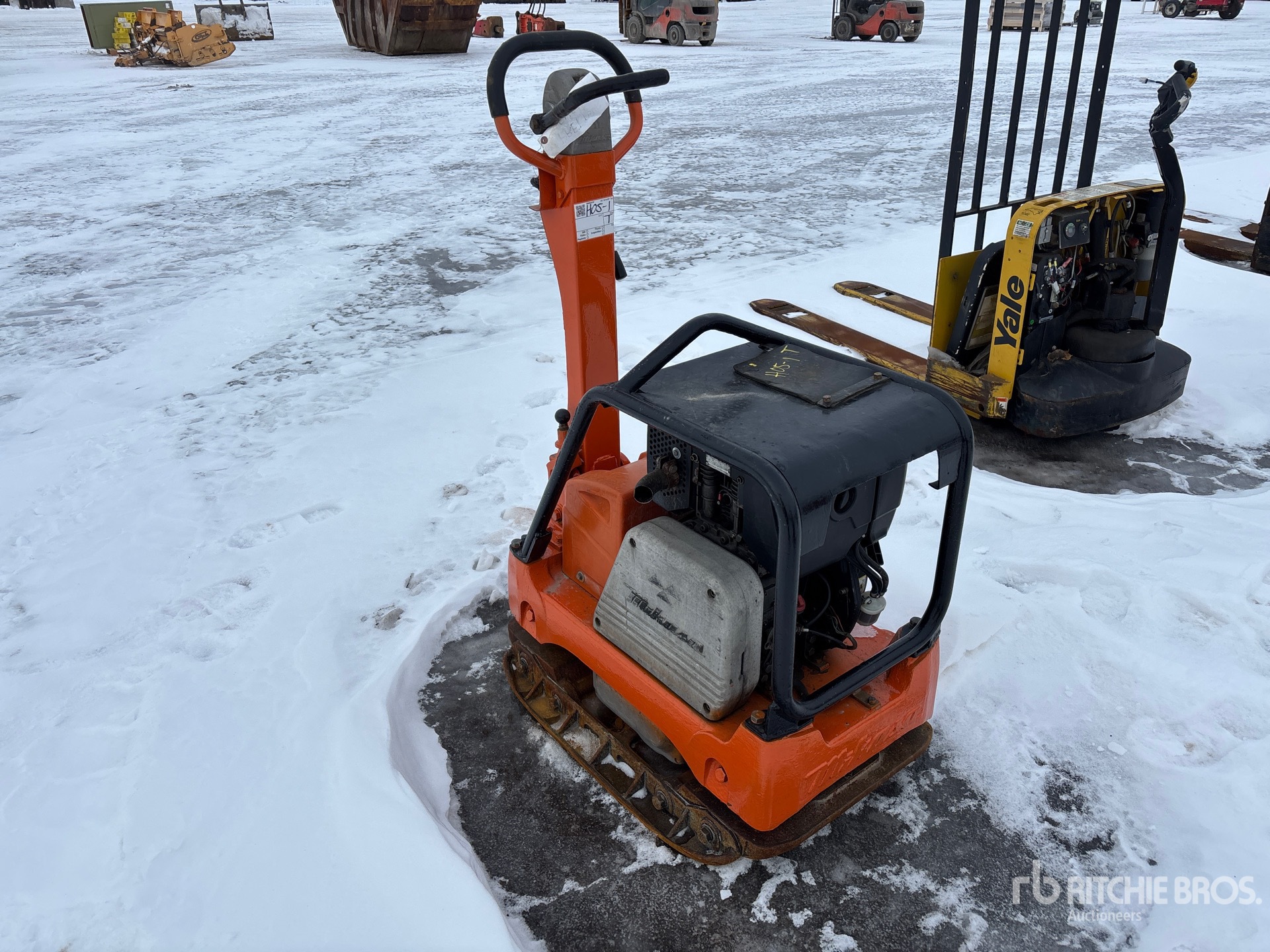 General Appearance with Bild, Ecke vorne rechts