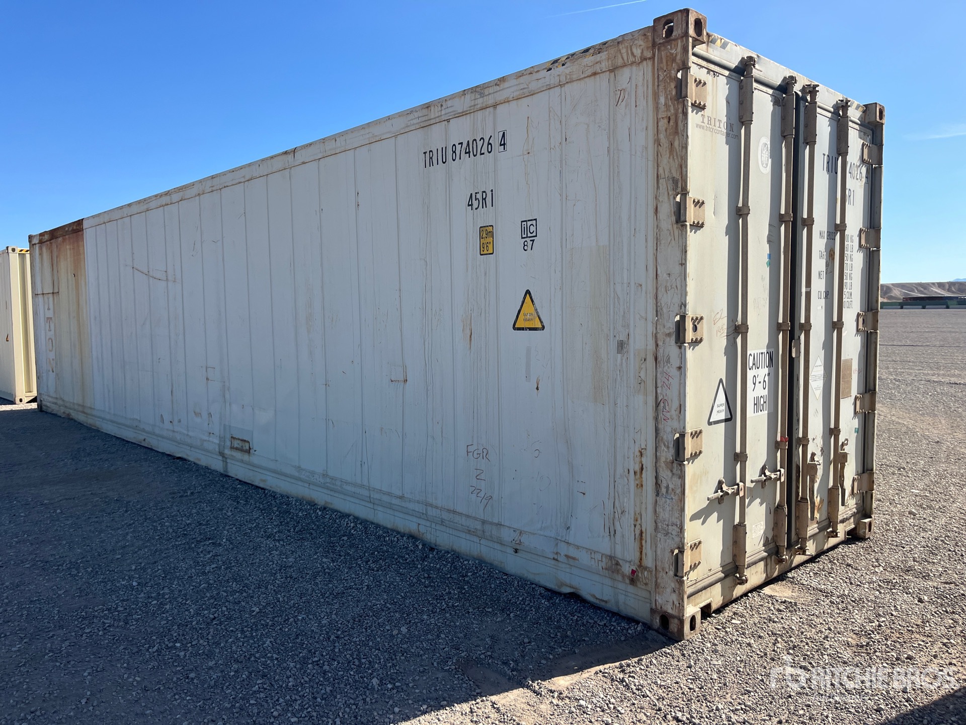 General Appearance with Picture, Right Front Corner