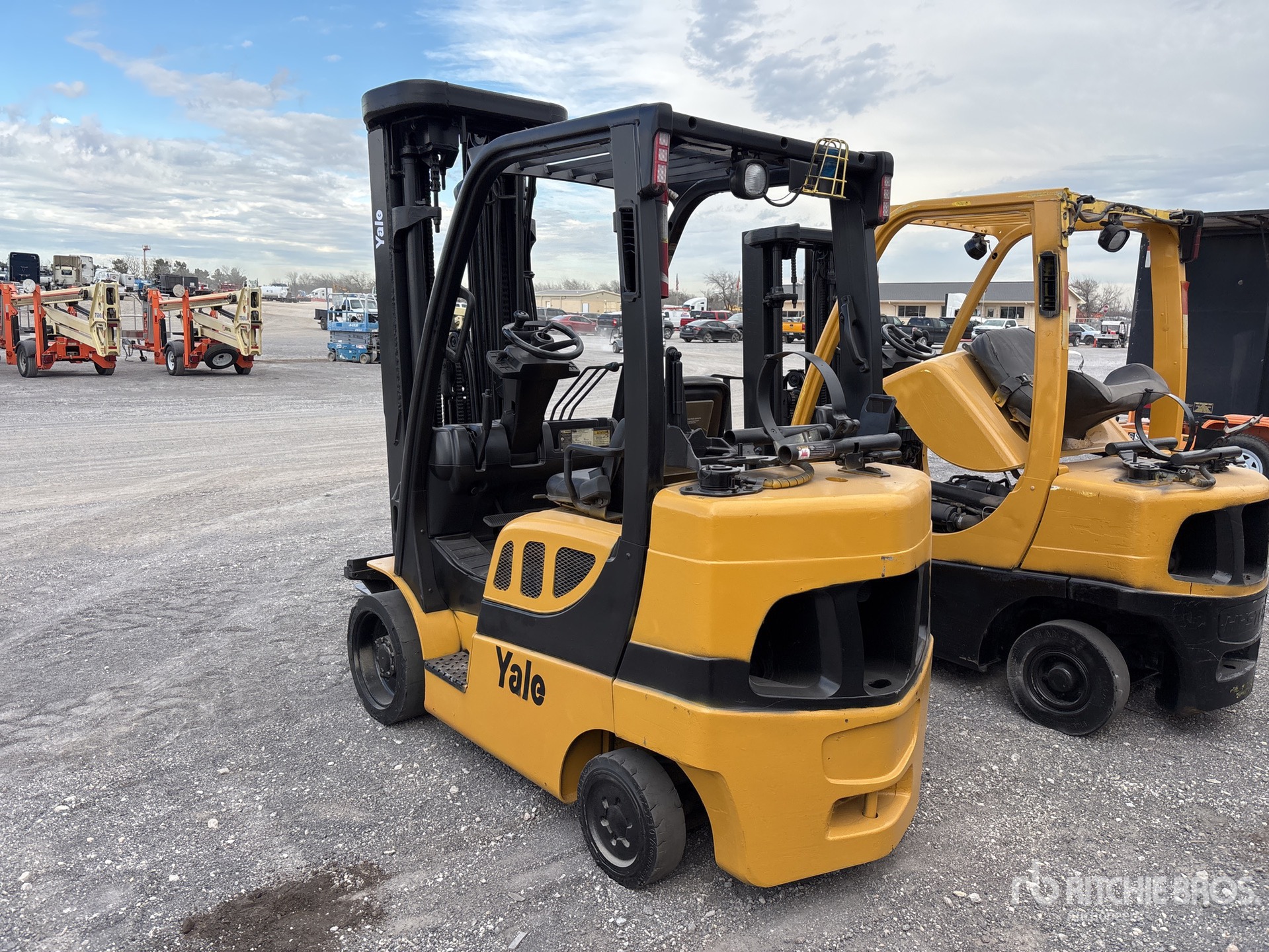 Aspect général with Image, coin arrière gauche