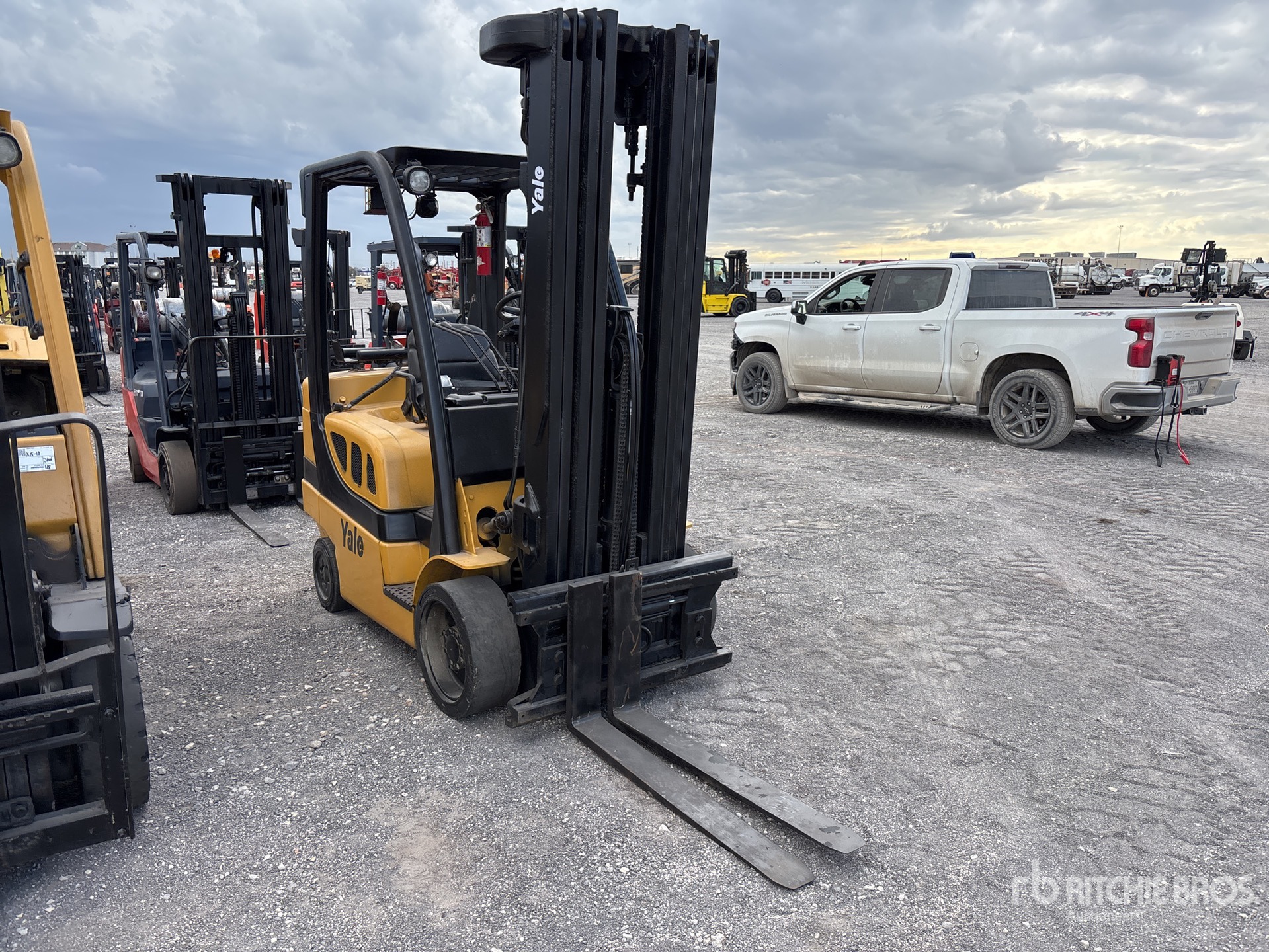 Aspect général with Image, coin avant droit