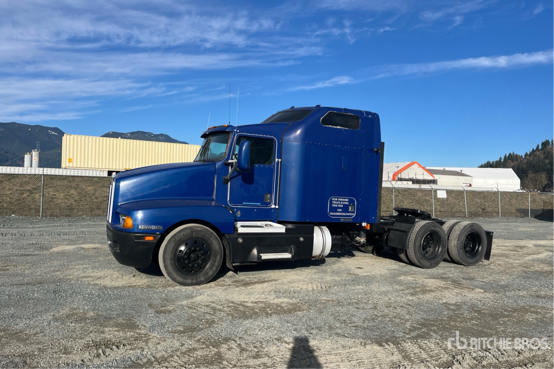 Aspect général with Image, coin avant gauche