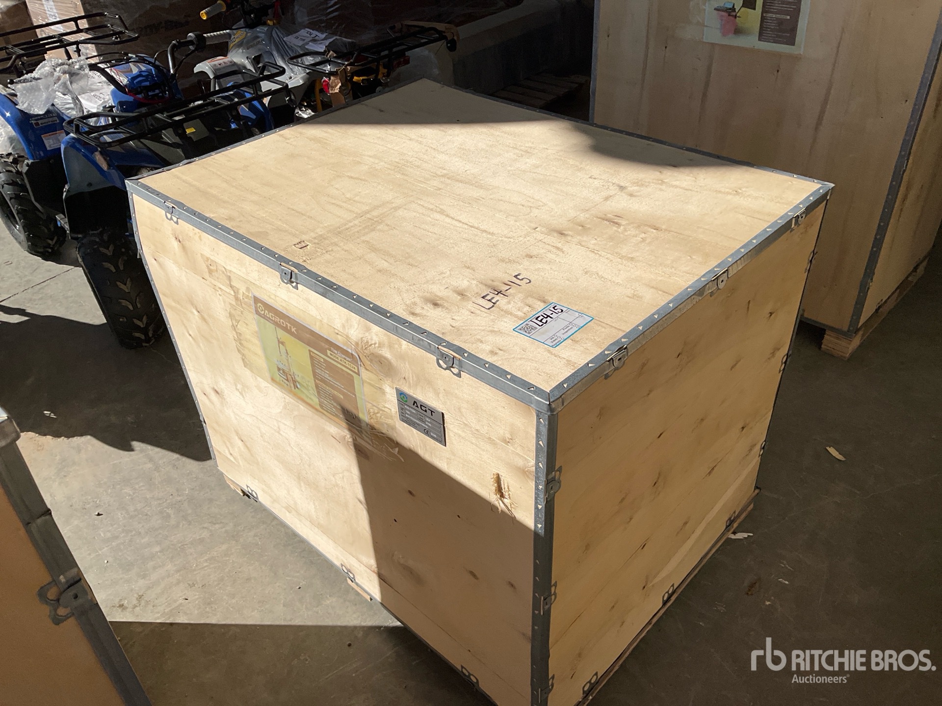 General Appearance with Picture, Left Front Corner