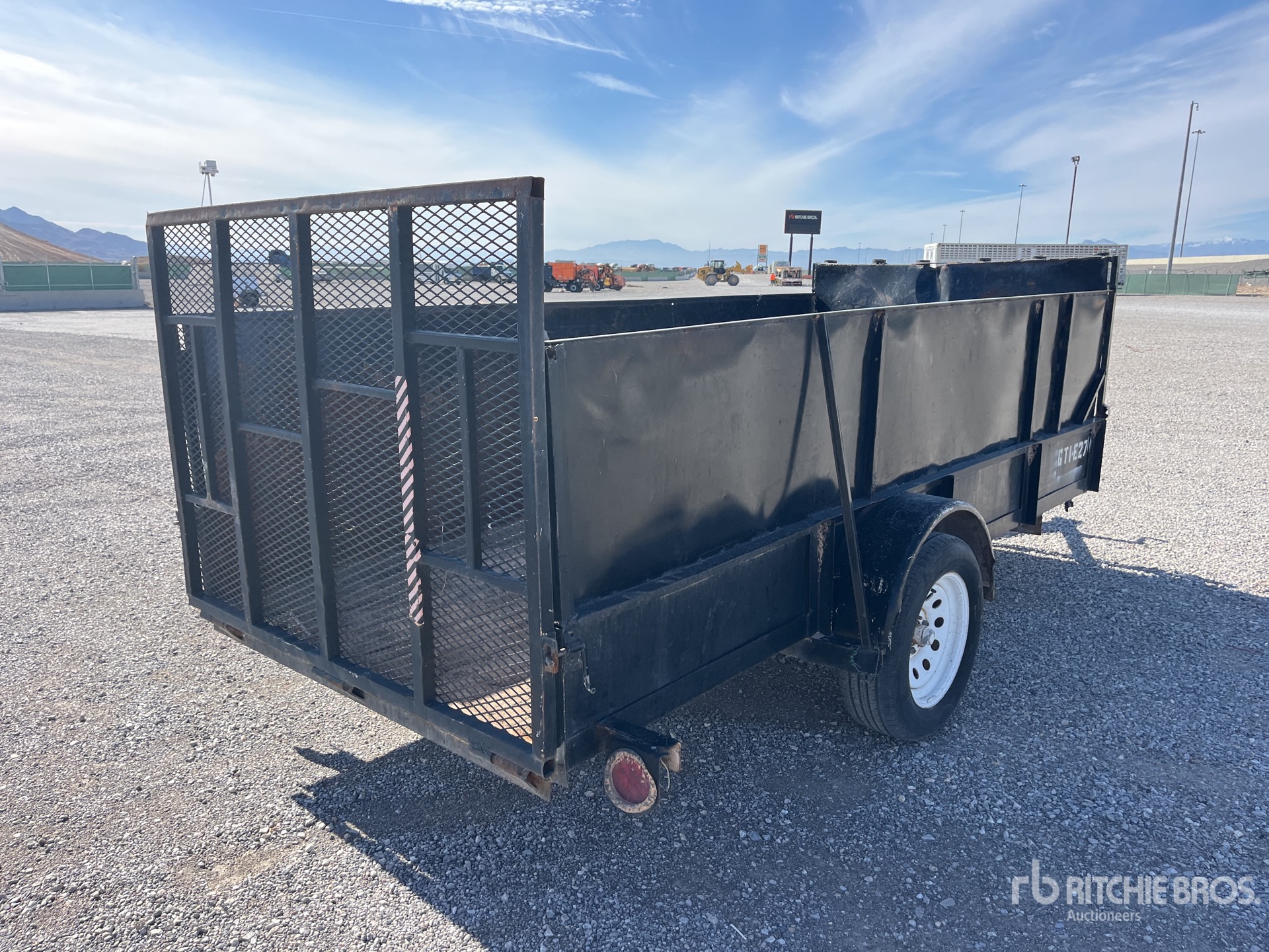 General Appearance with Imagen: esquina trasera derecha