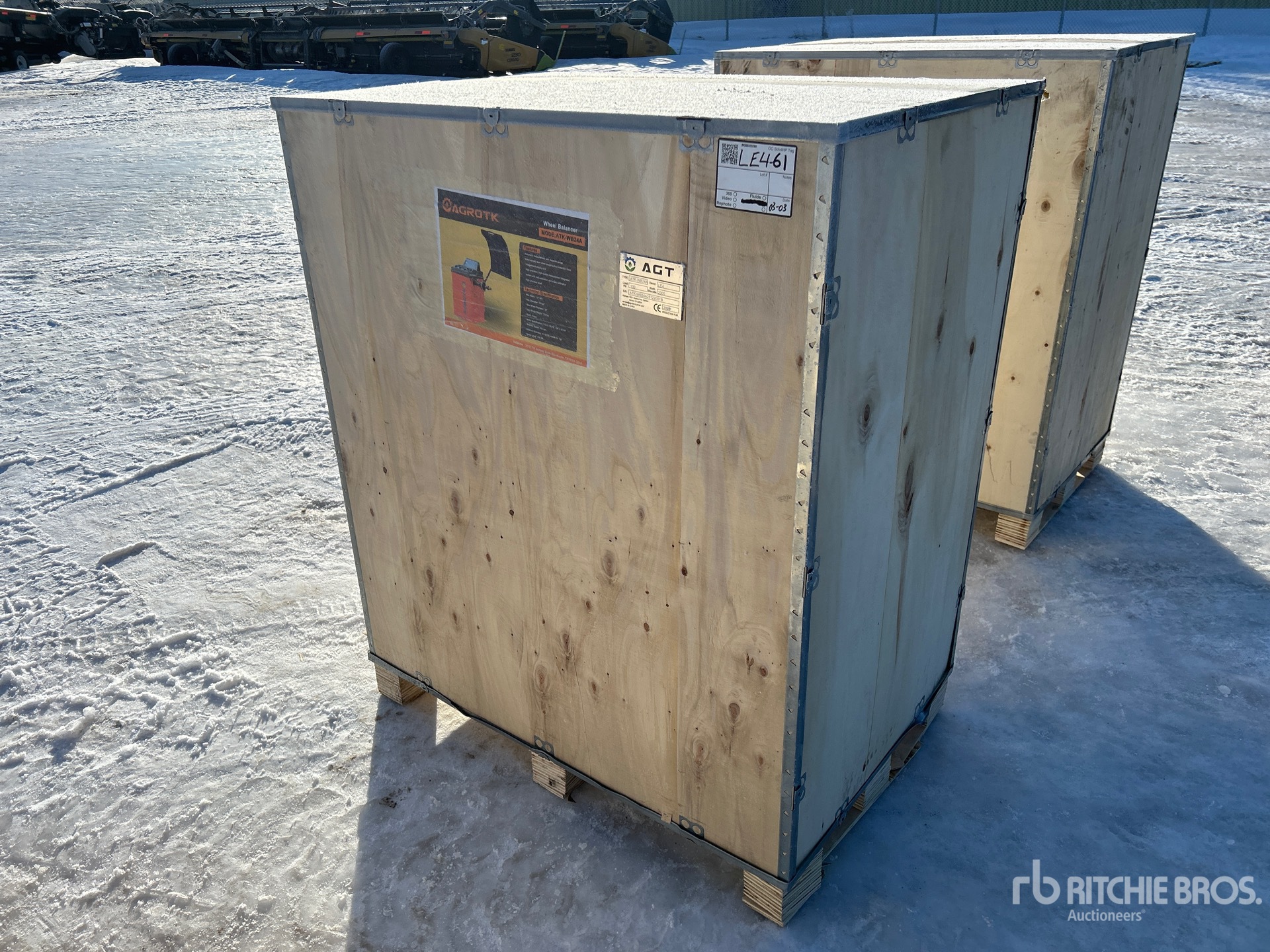 General Appearance with Picture, Left Front Corner