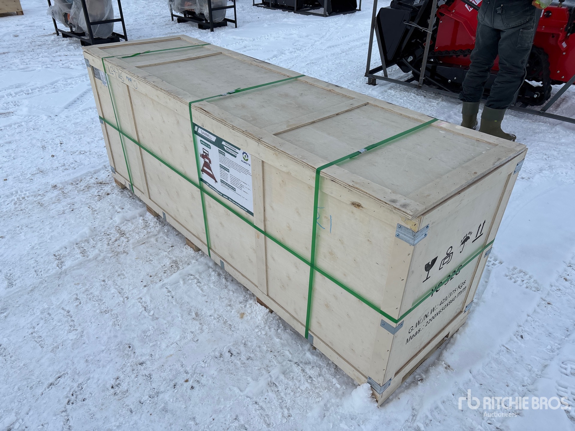 General Appearance with Picture, Left Front Corner