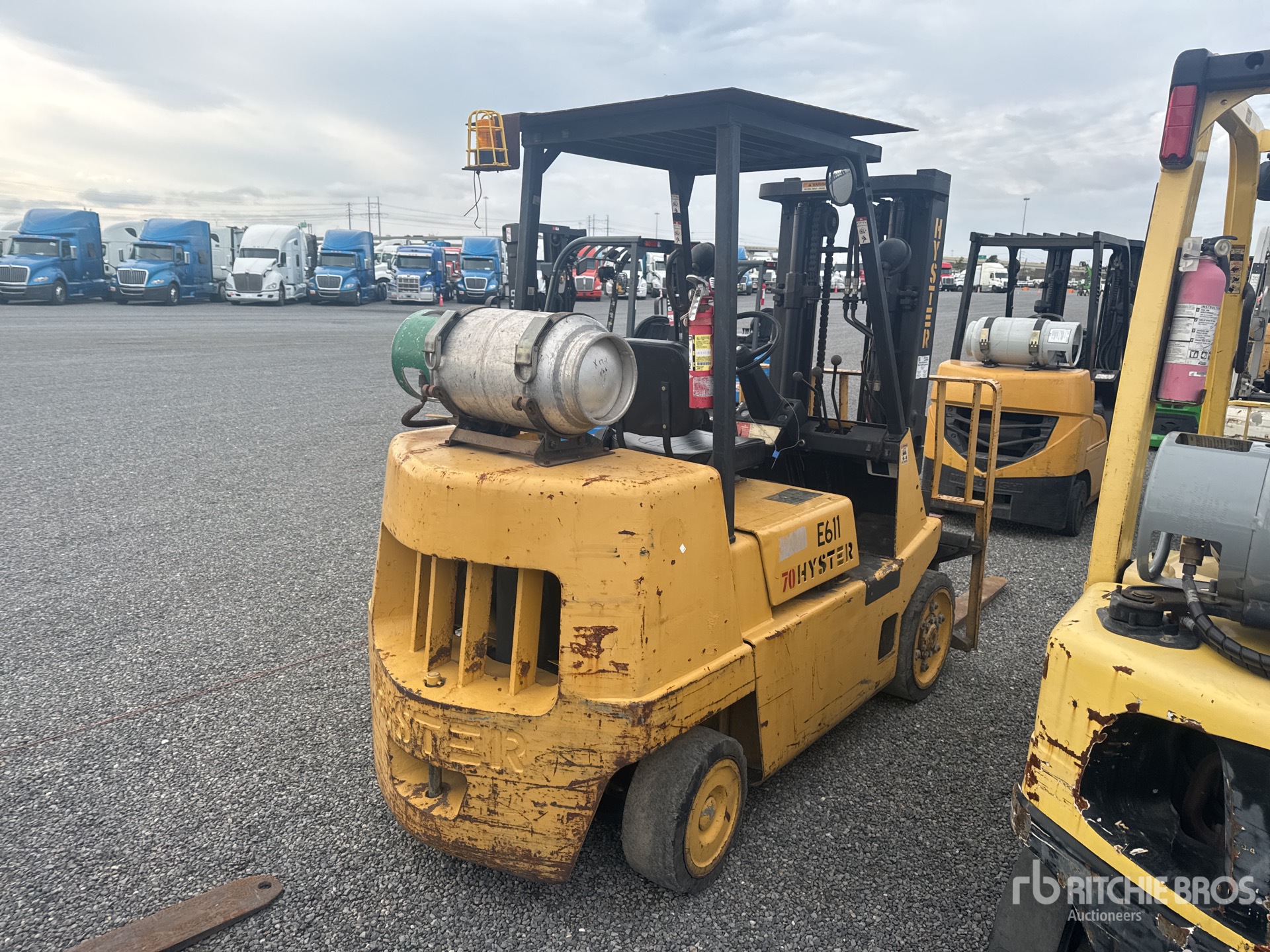 General Appearance with Imagen: esquina trasera derecha