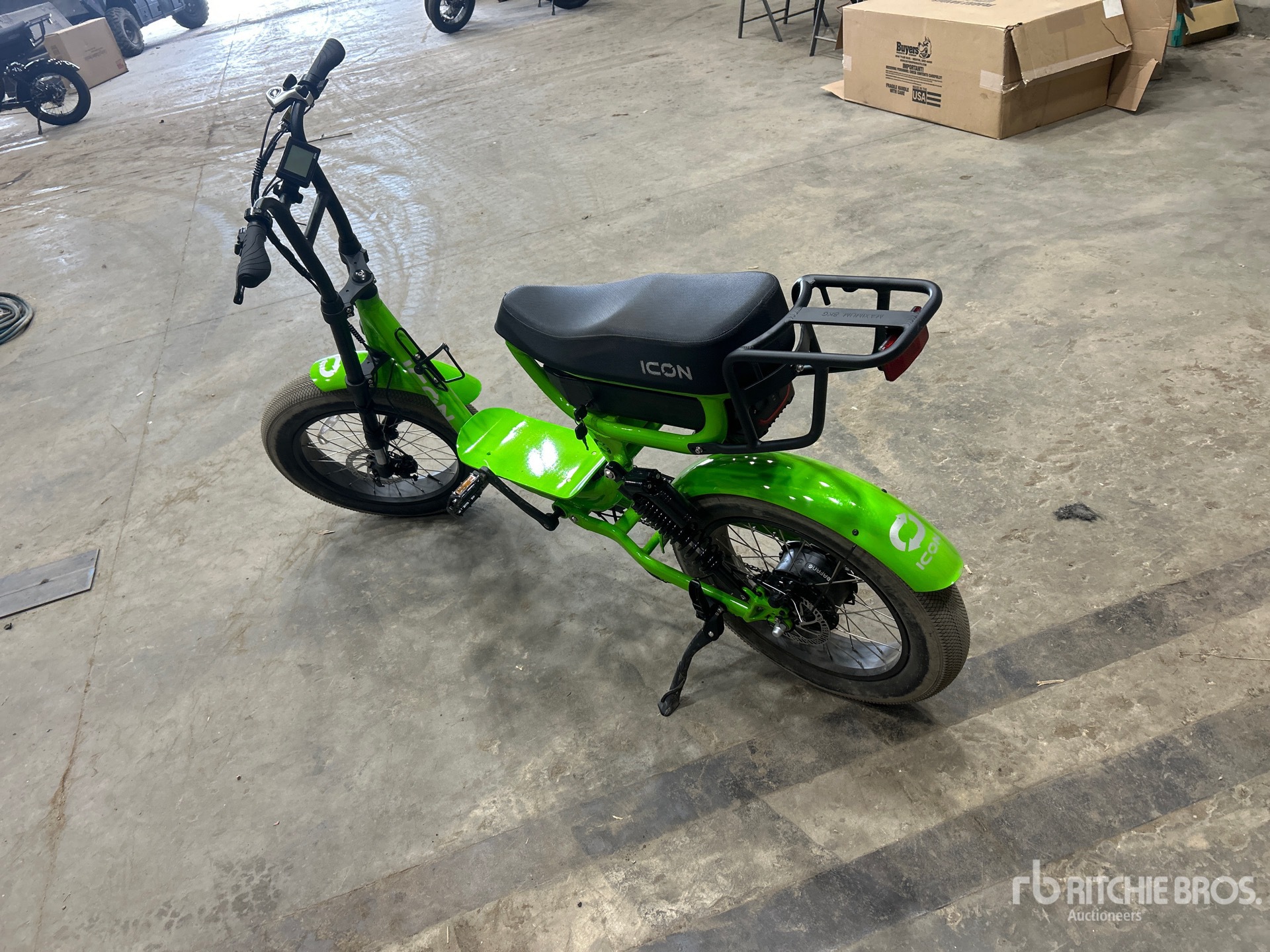 Aspect général with Image, coin arrière gauche