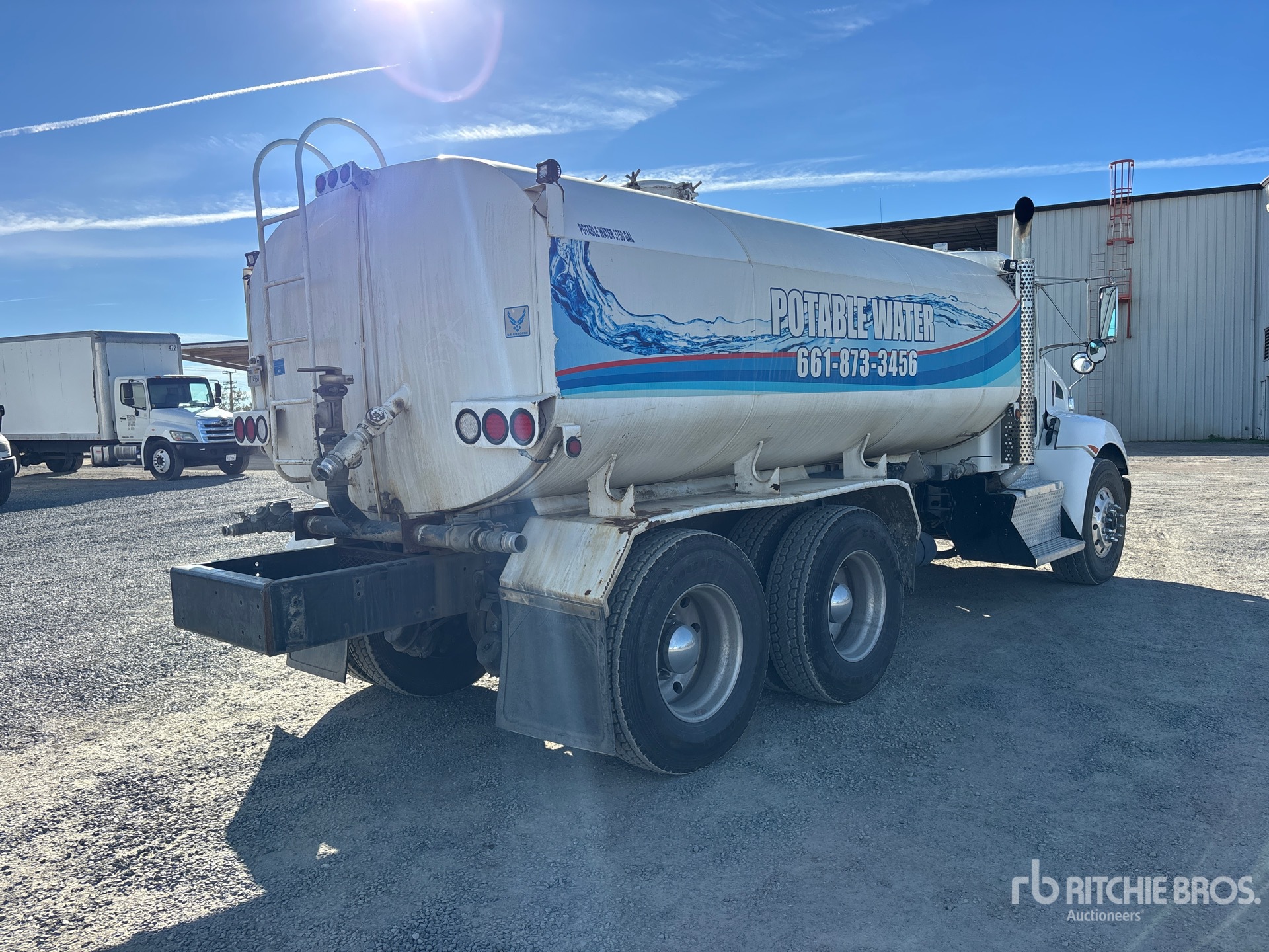 General Appearance with Imagen: esquina trasera derecha