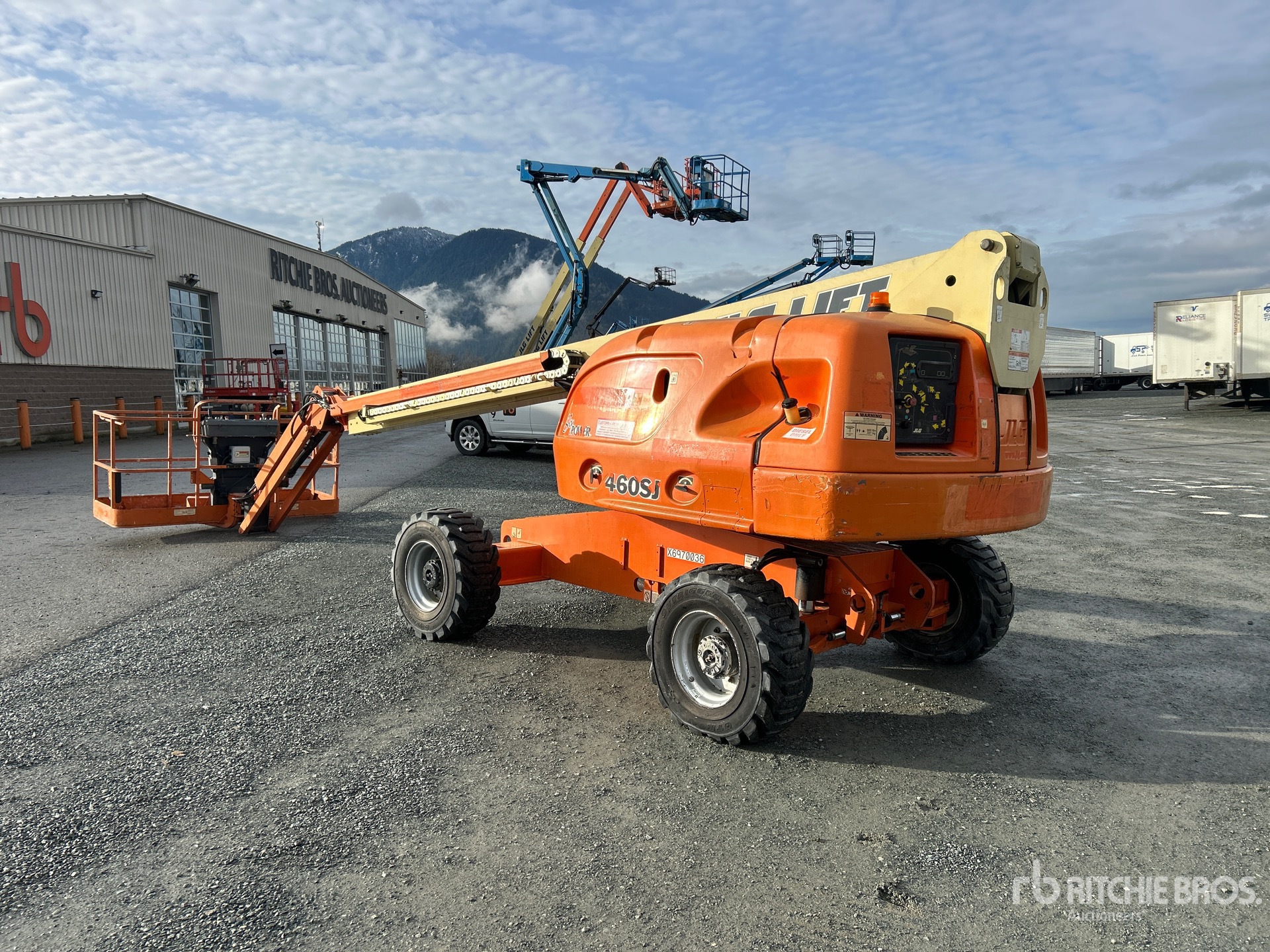 General Appearance with Picture, Left Rear Corner