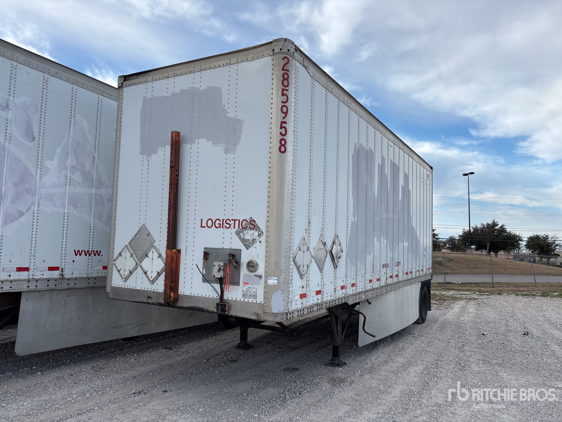 General Appearance with Featured Photo