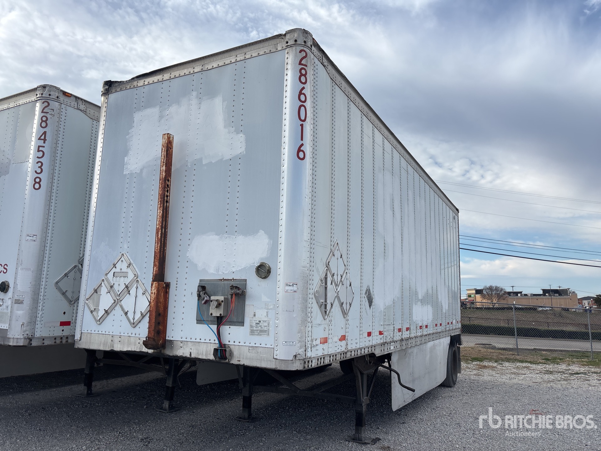 General Appearance with Featured Photo