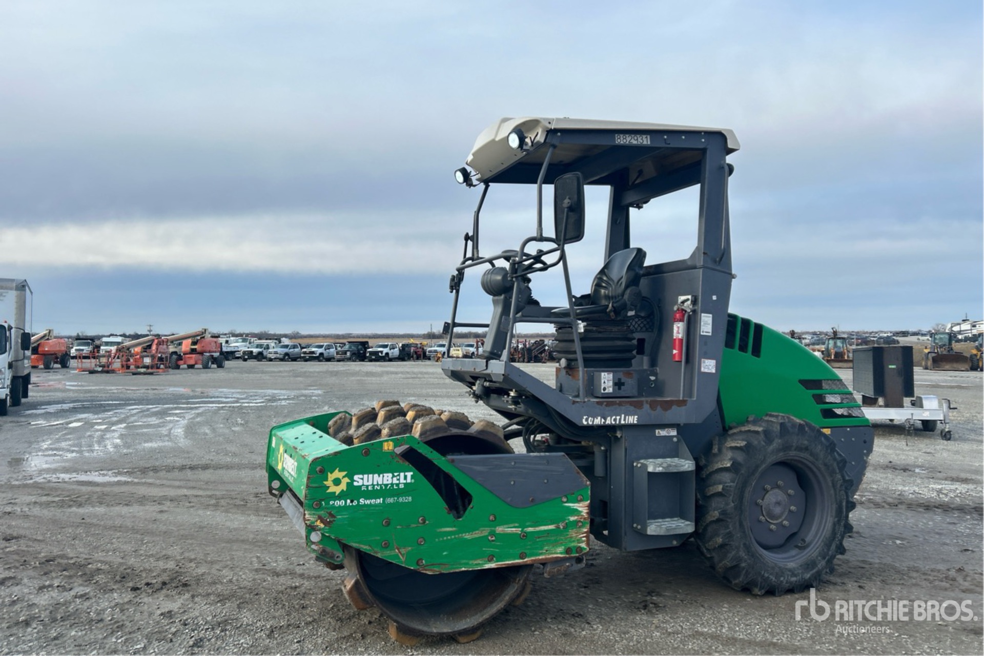 General Appearance with Picture, Left Front Corner