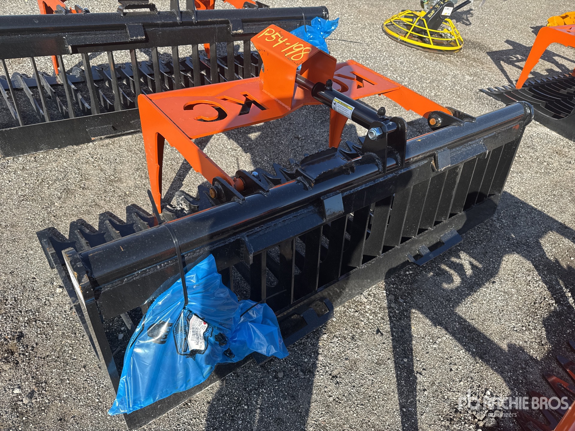 General Appearance with Imagen: esquina trasera izquierda