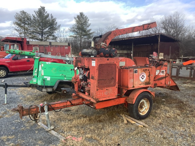 2001 (unverified) Morbark  Tow-Behind Wood Chipper