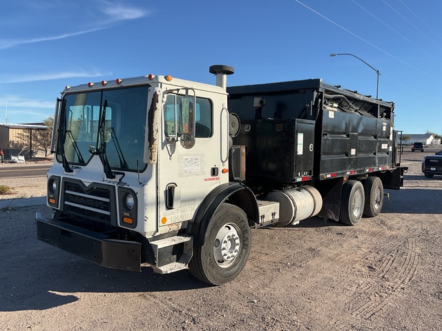 2008 Mack MRU600 6x4 Hot Patch Truck
