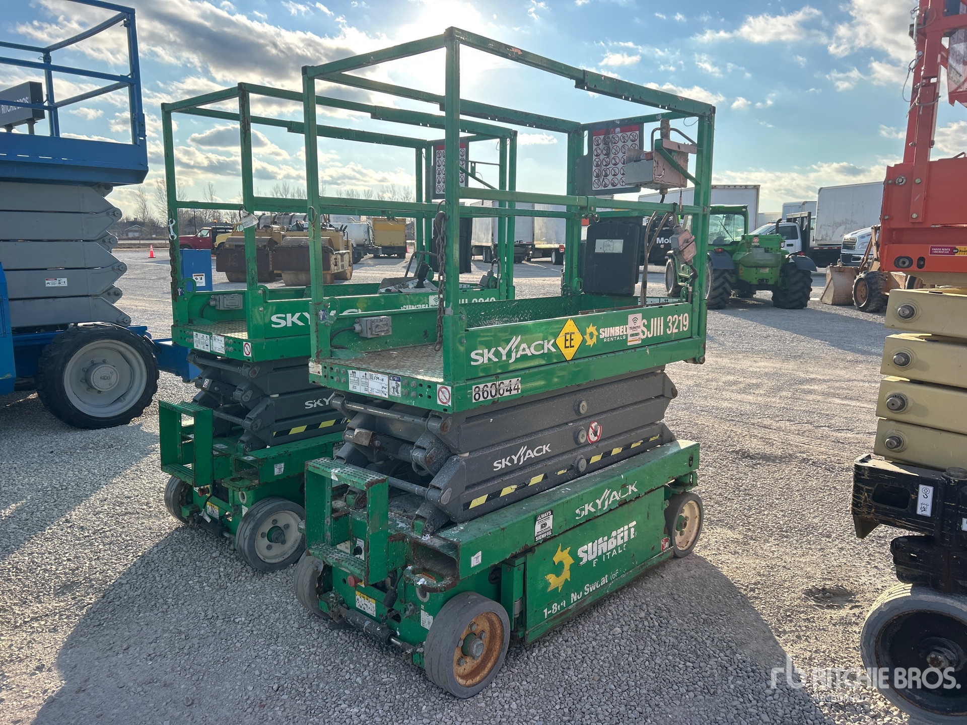 General Appearance with Bild, Ecke hinten rechts