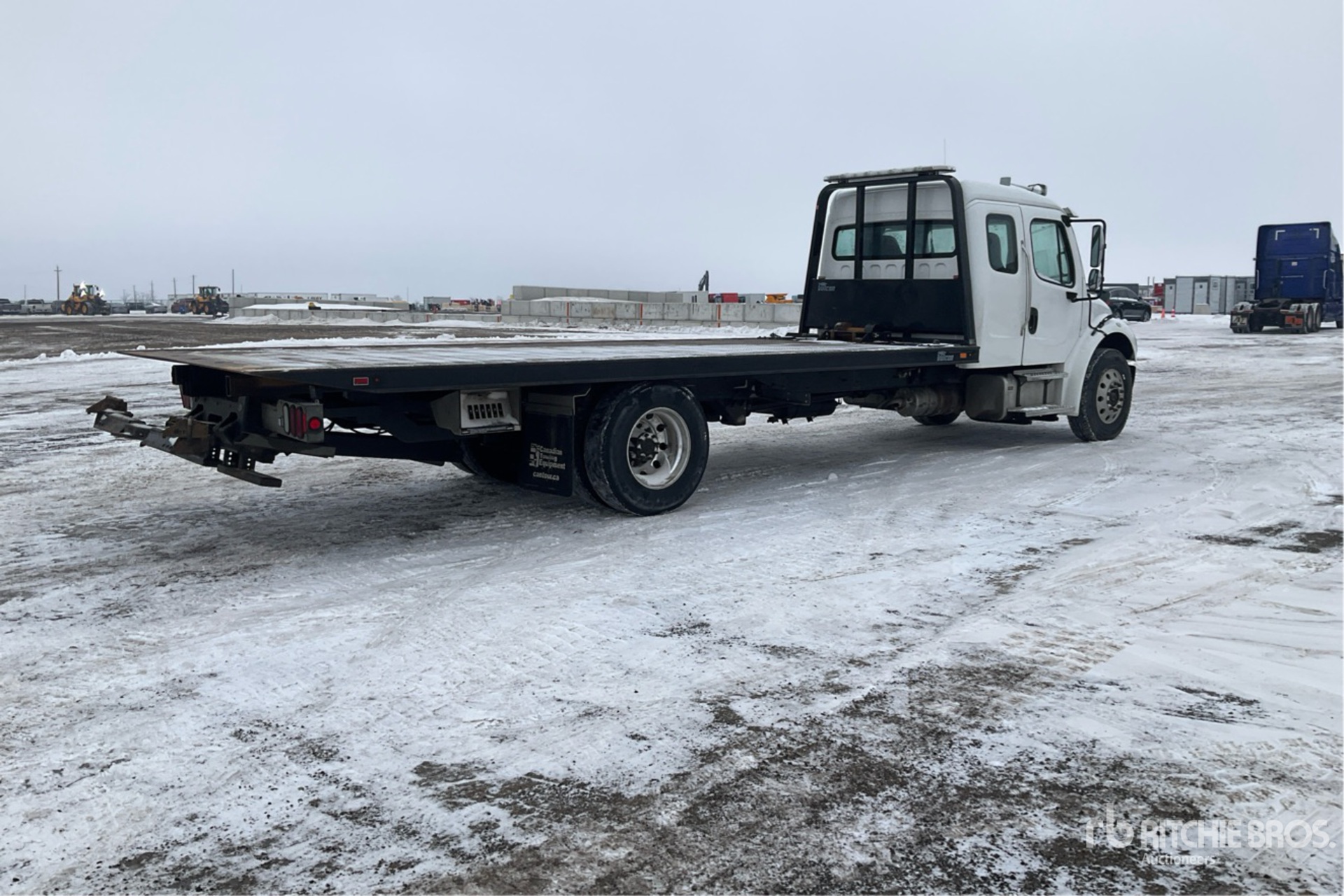 2023 Freightliner M2 106