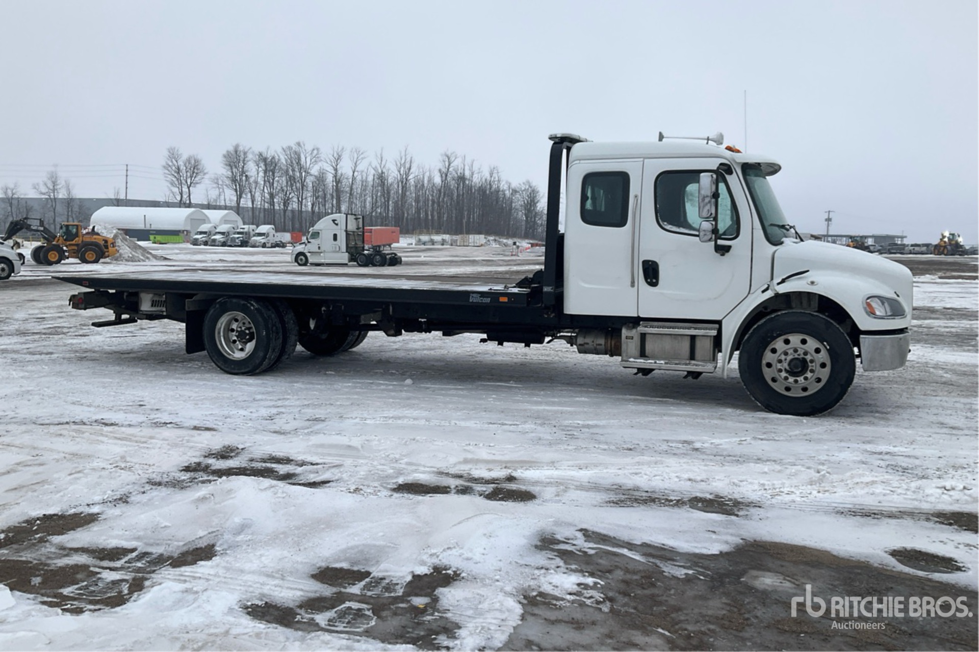 2023 Freightliner M2 106