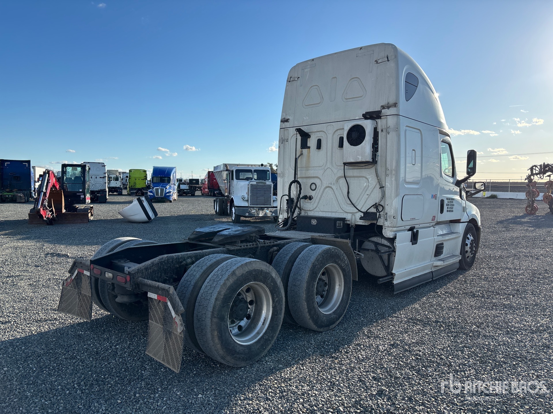 General Appearance with Imagen: esquina trasera derecha