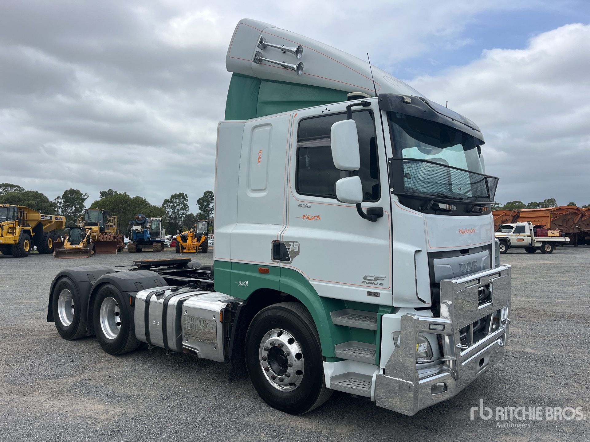 General Appearance with Picture, Left Front Corner