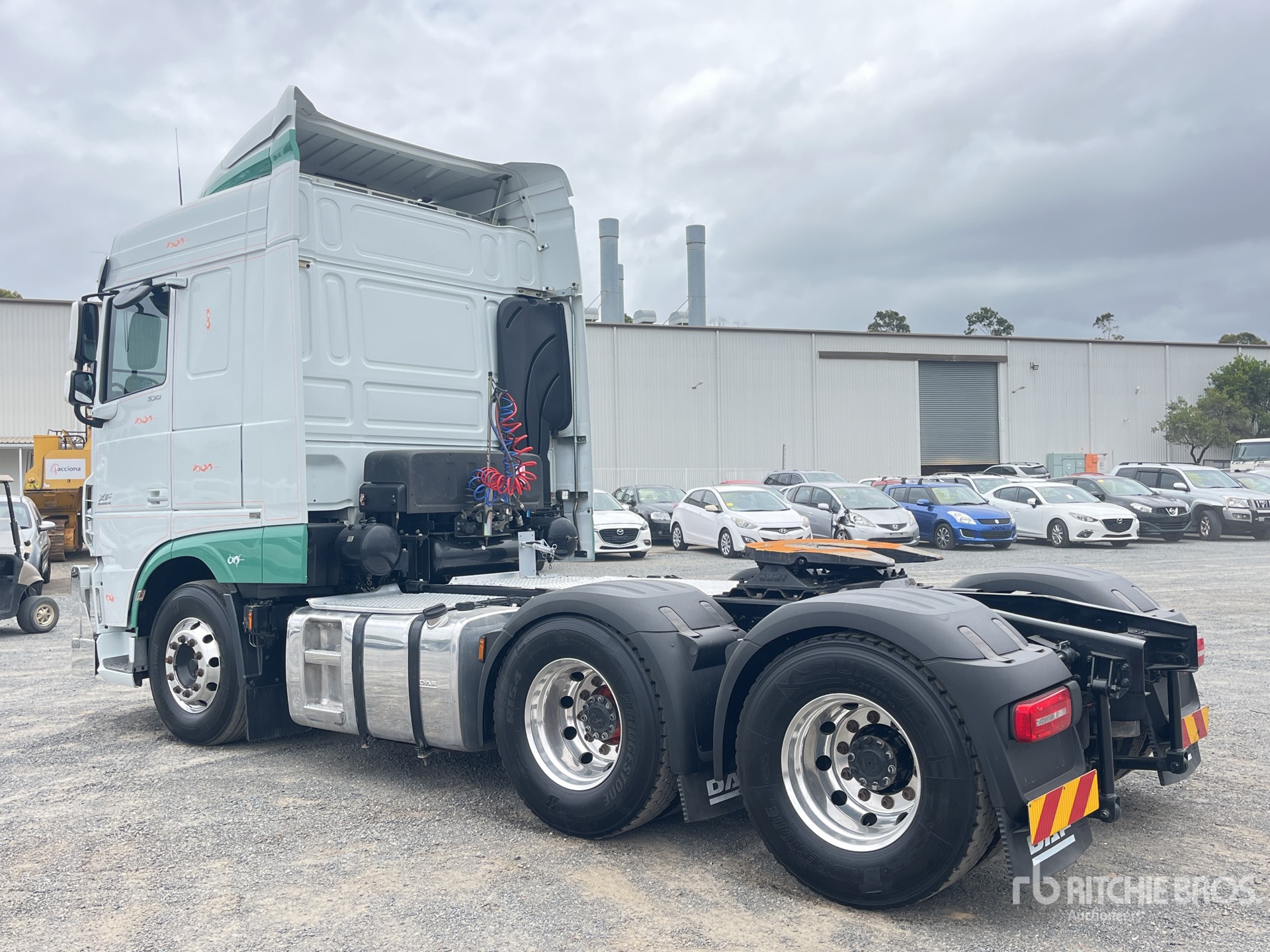 General Appearance with Picture, Right Rear Corner