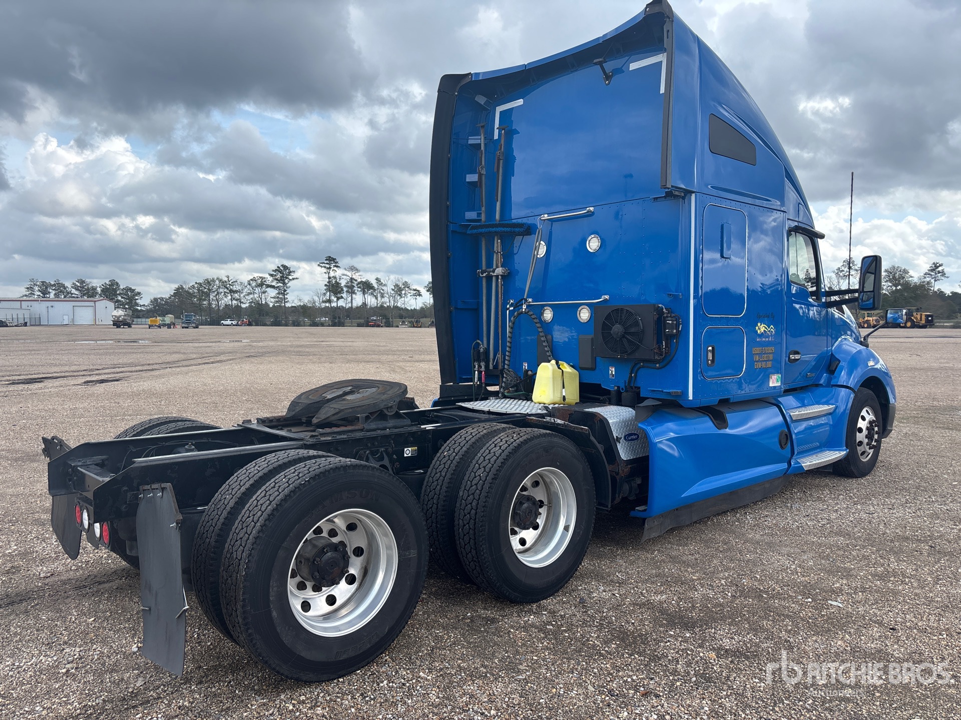 General Appearance with Picture, Right Rear Corner