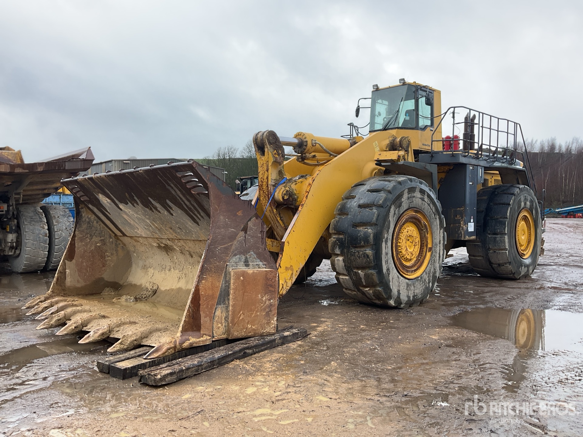 General Appearance with Image, coin avant gauche