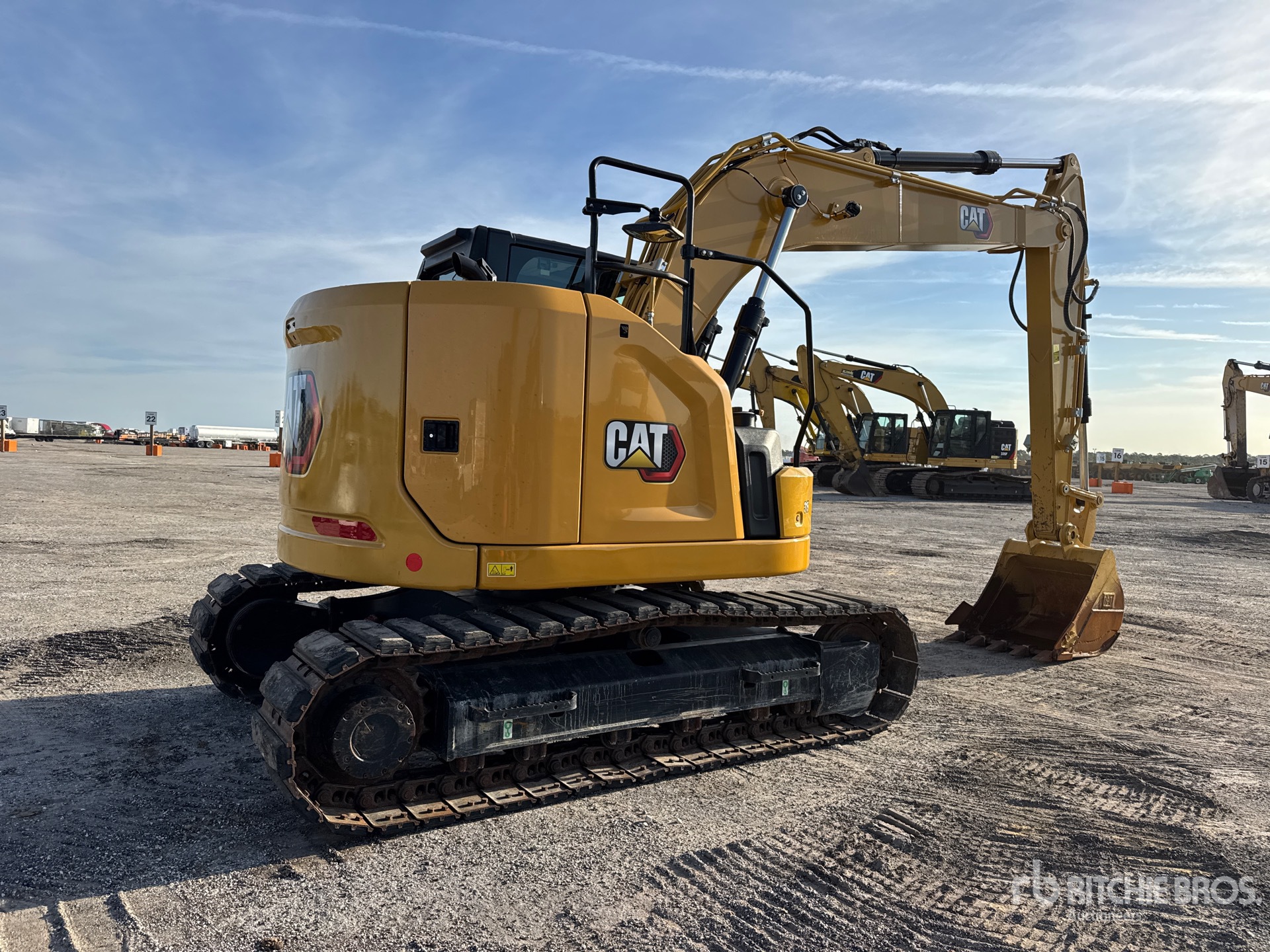 Aspect général with Image, coin arrière droit