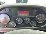 v2 Control Station - Truck Dual Operator with Spie luminose del motore