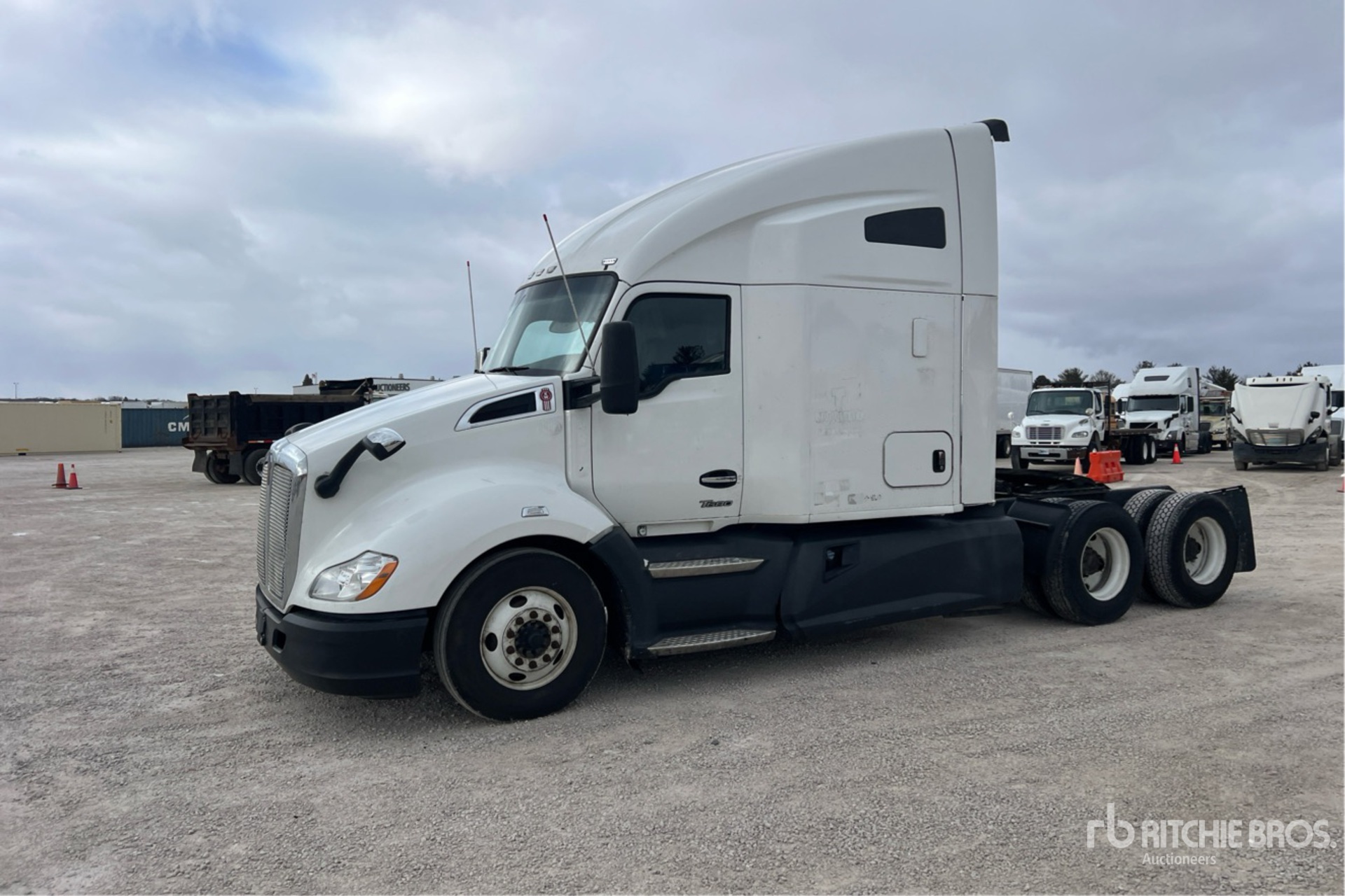 Aspect général with Image, coin avant gauche