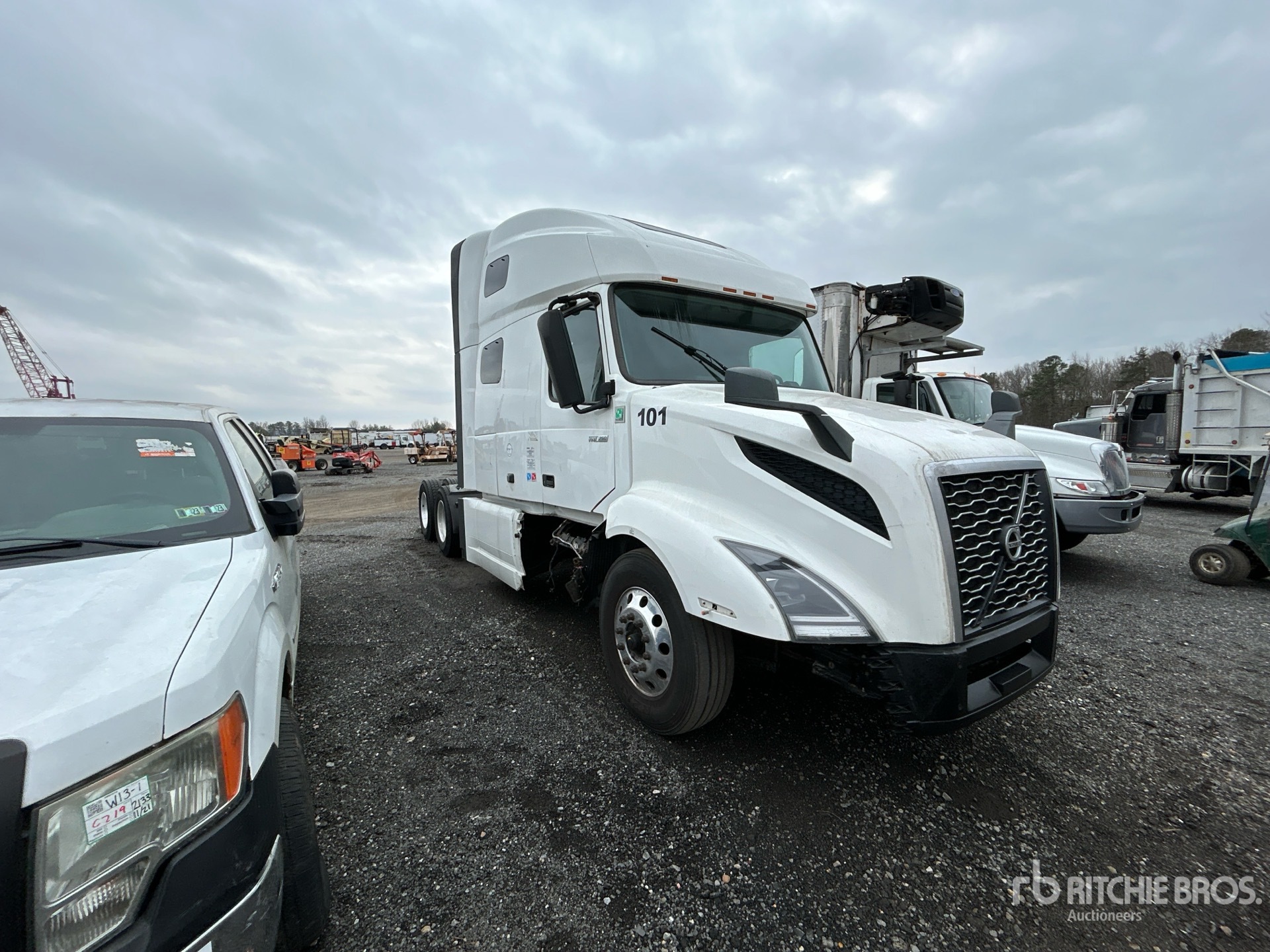 General Appearance with Picture, Right Front Corner