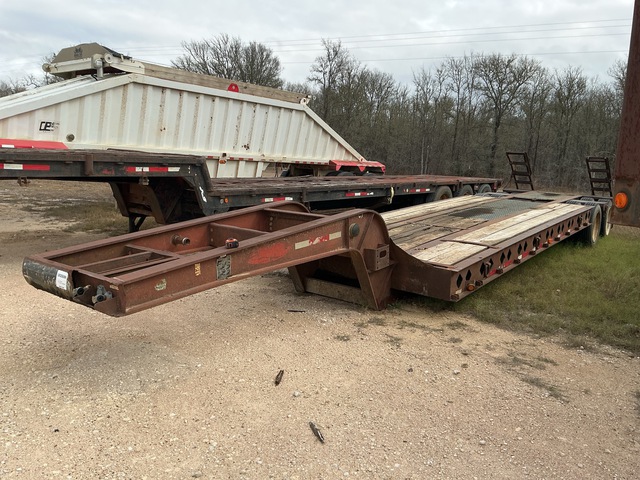 1992 Fontaine FLT-7-35 BT 35 ton T/A Lowboy Trailer