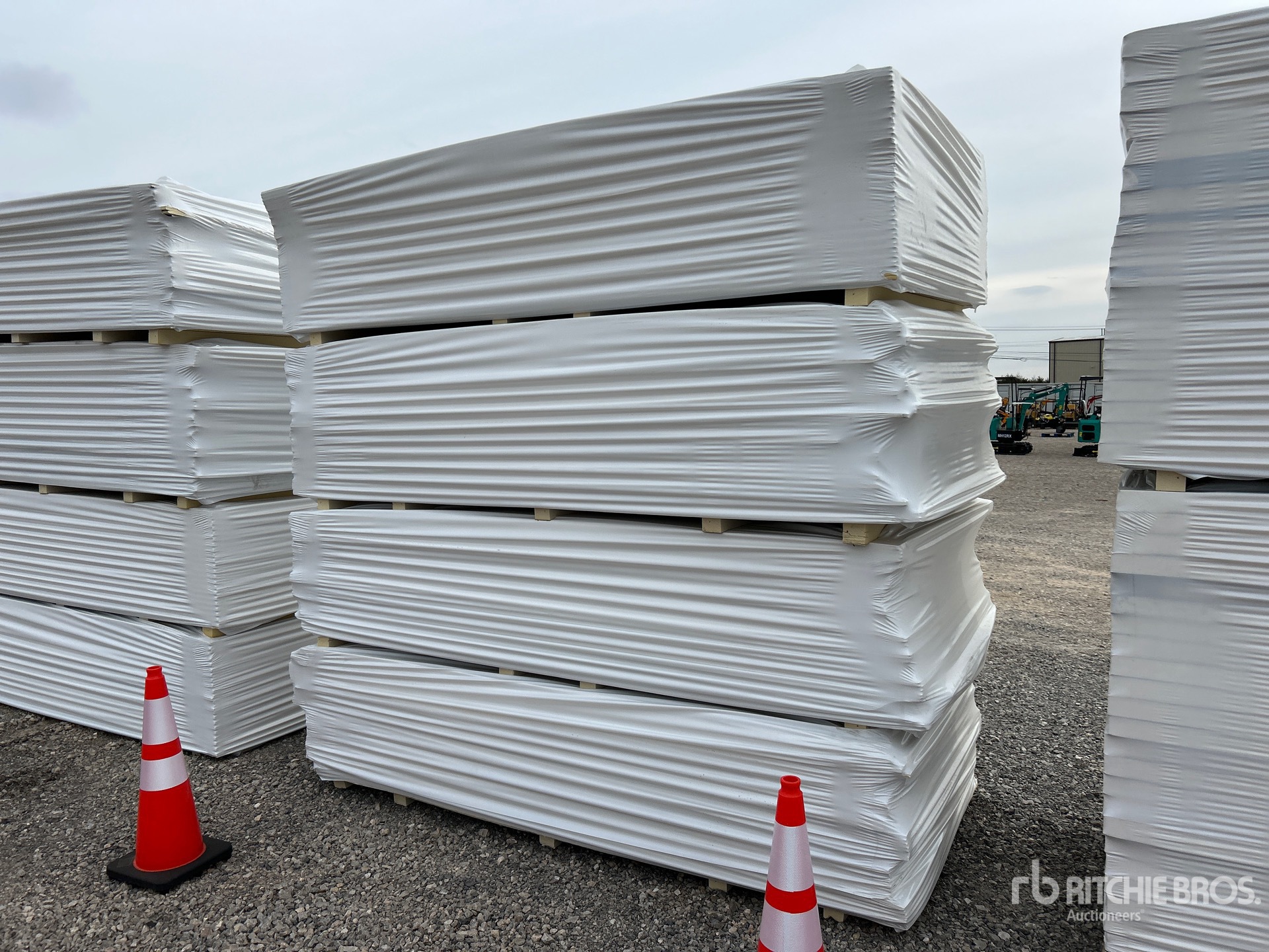 General Appearance with Bild, Ecke vorne rechts