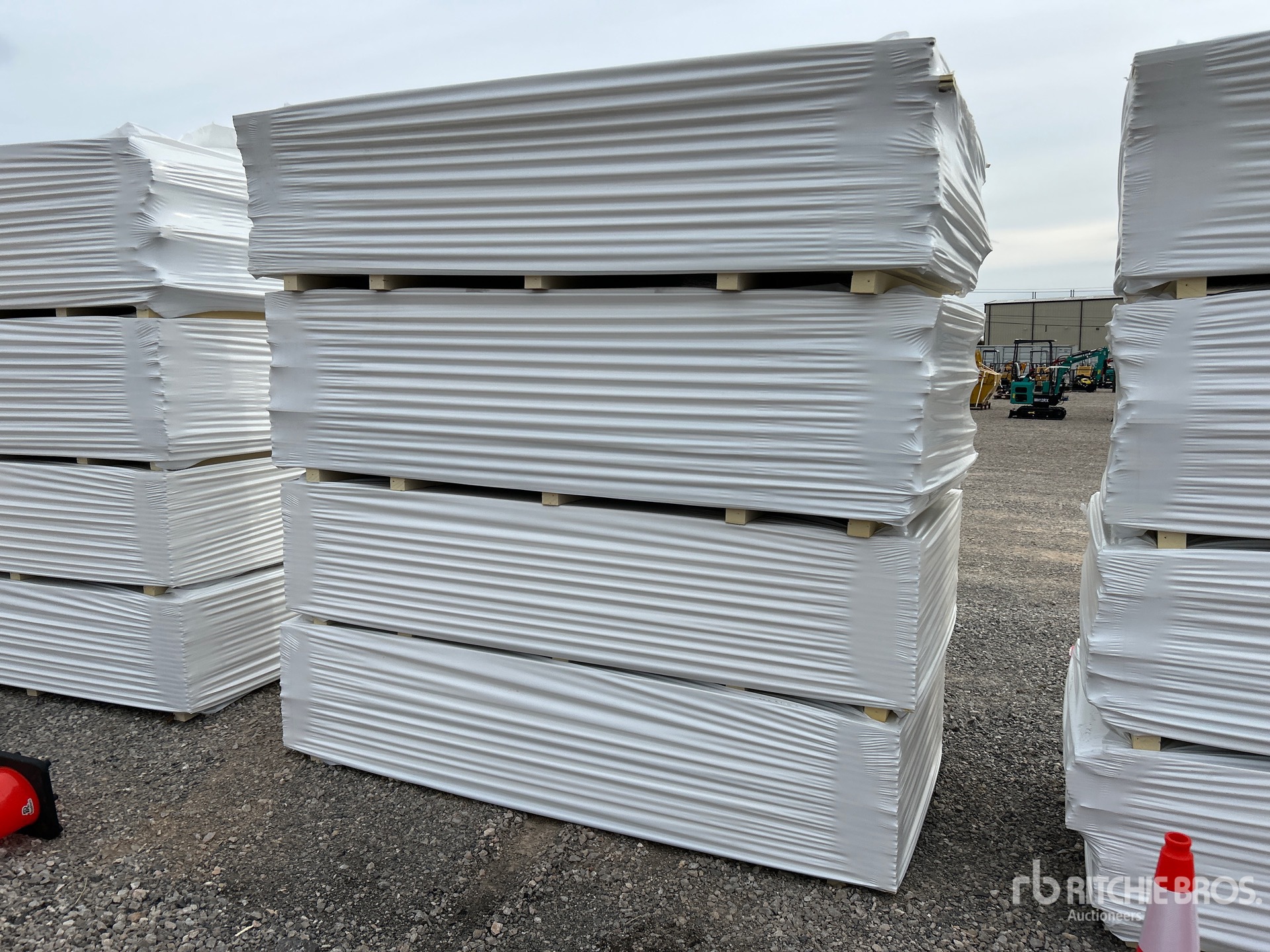 General Appearance with Bild, Ecke vorne rechts