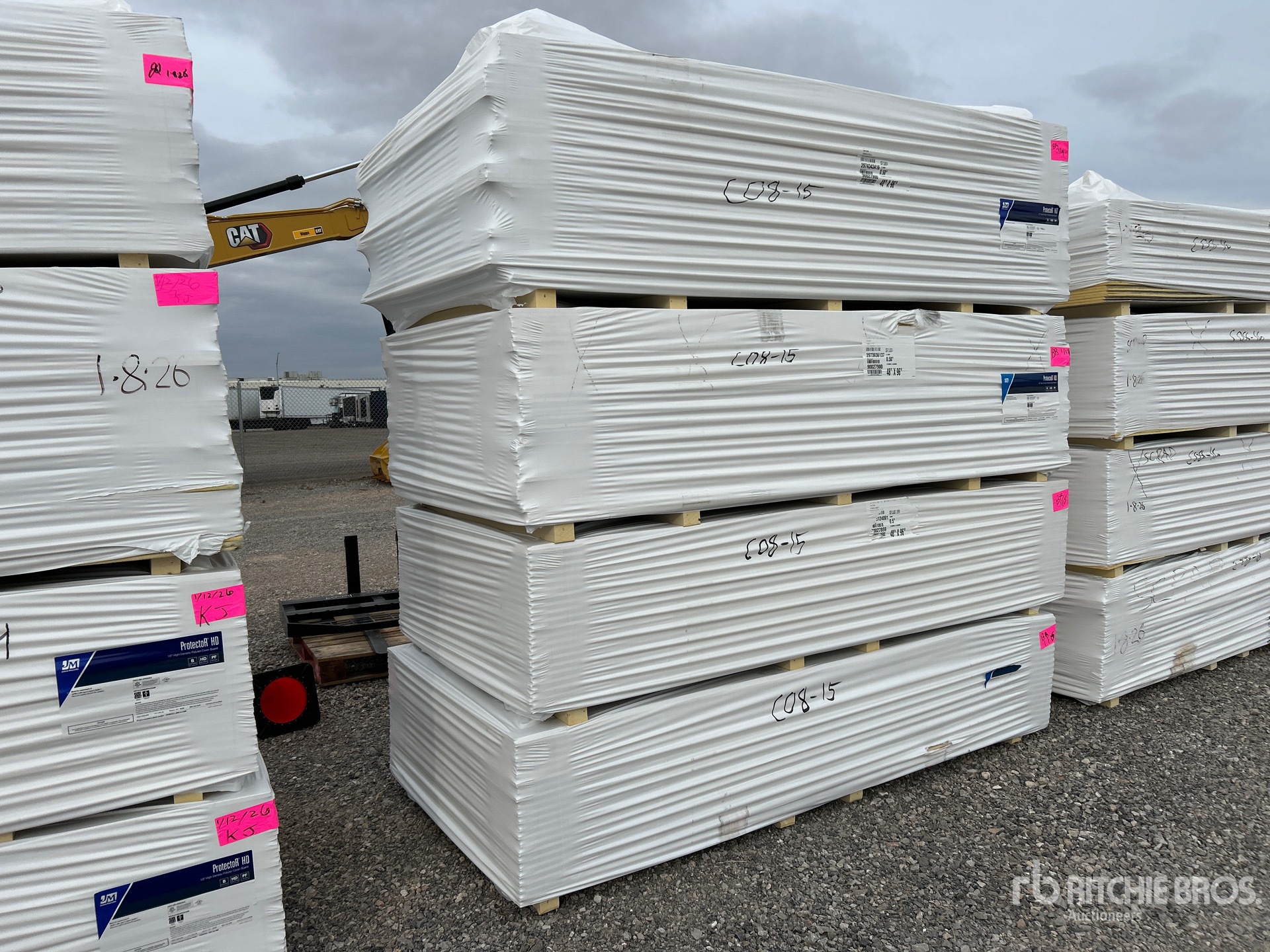 General Appearance with Bild, Ecke vorne links